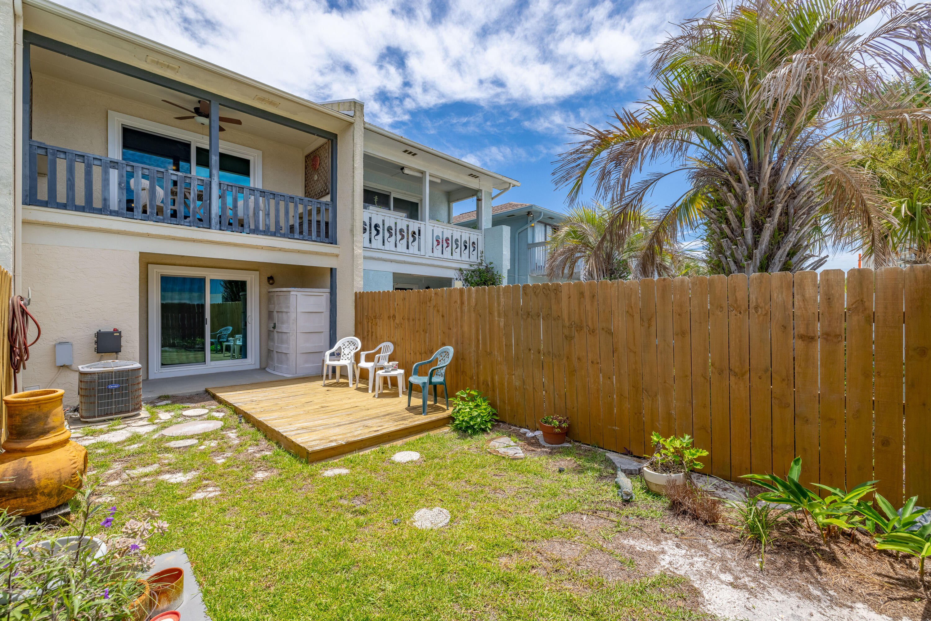 TREASURE ISLAND - Residential