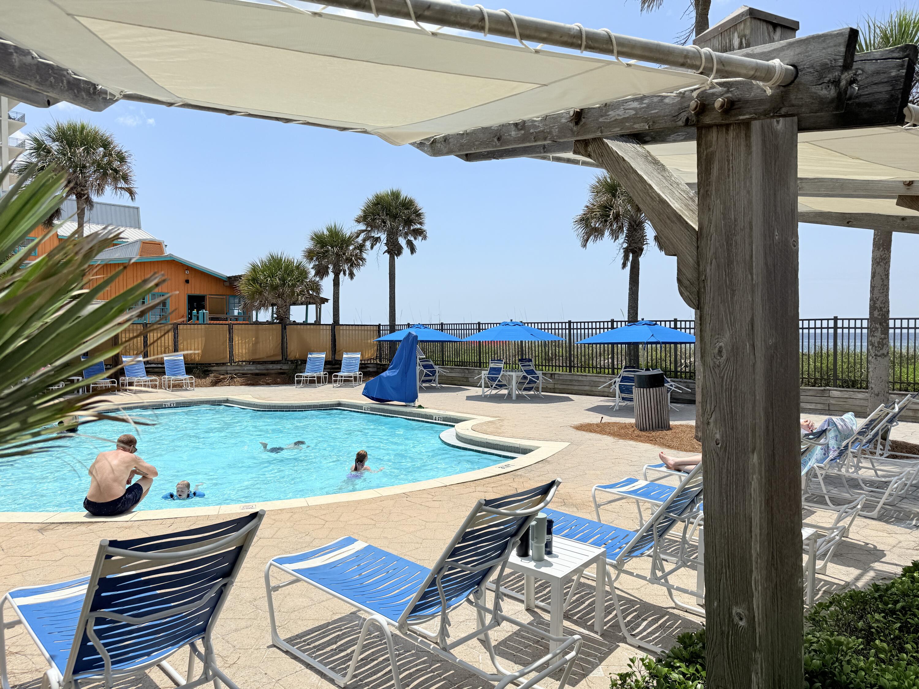 STERLING SHORES - Residential