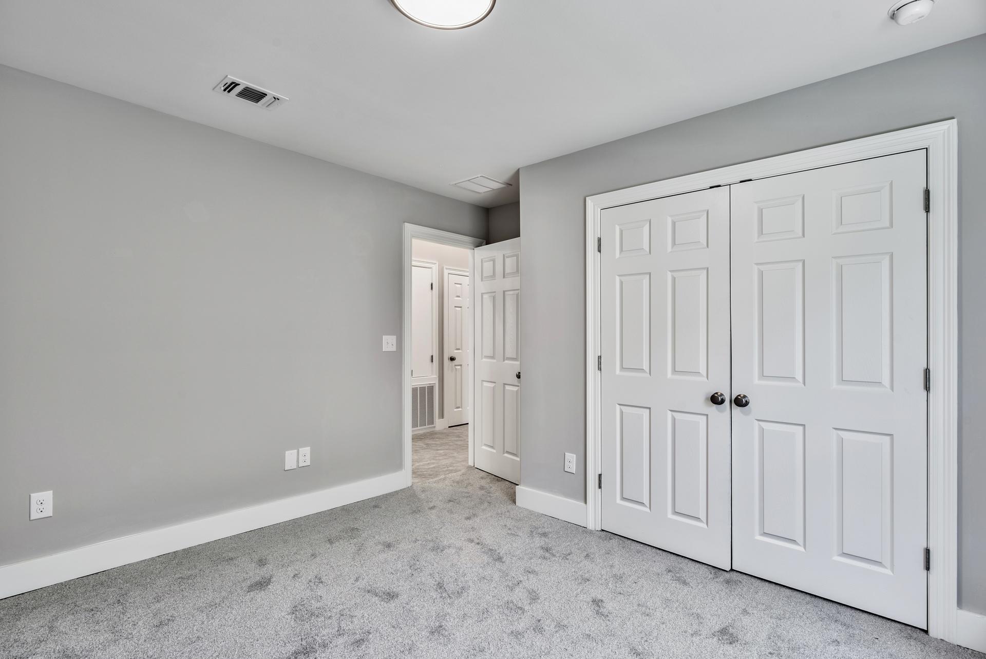 CRESCENT SHORES - Residential