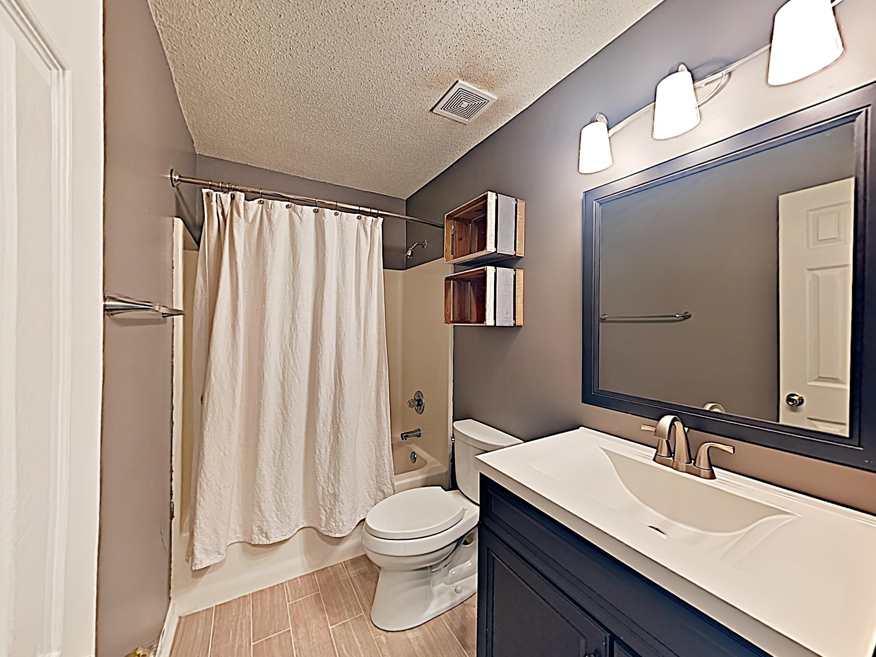 VILLA DANIELLE 1ST ADDN - Residential