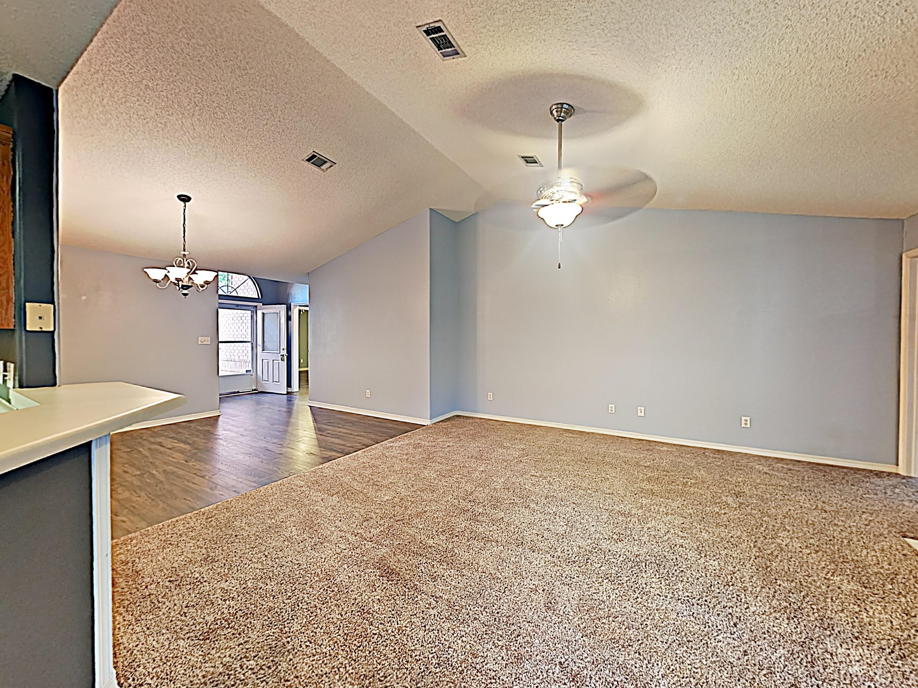 VILLA DANIELLE 1ST ADDN - Residential