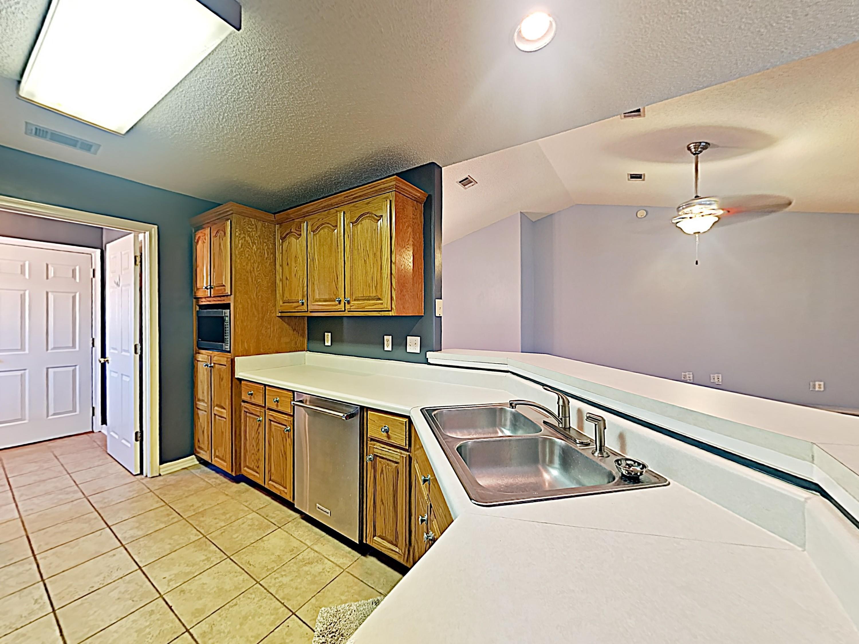 VILLA DANIELLE 1ST ADDN - Residential