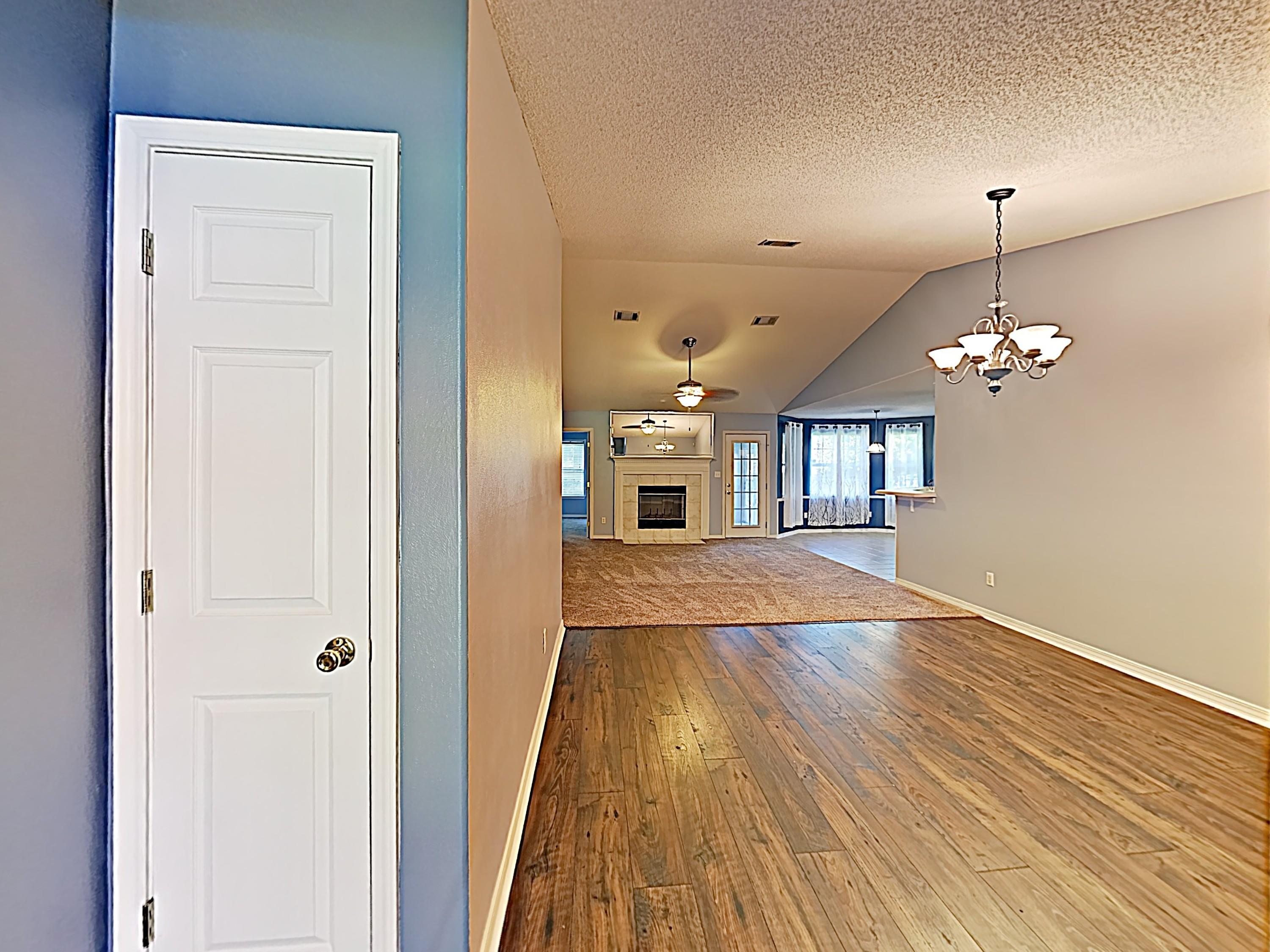 VILLA DANIELLE 1ST ADDN - Residential