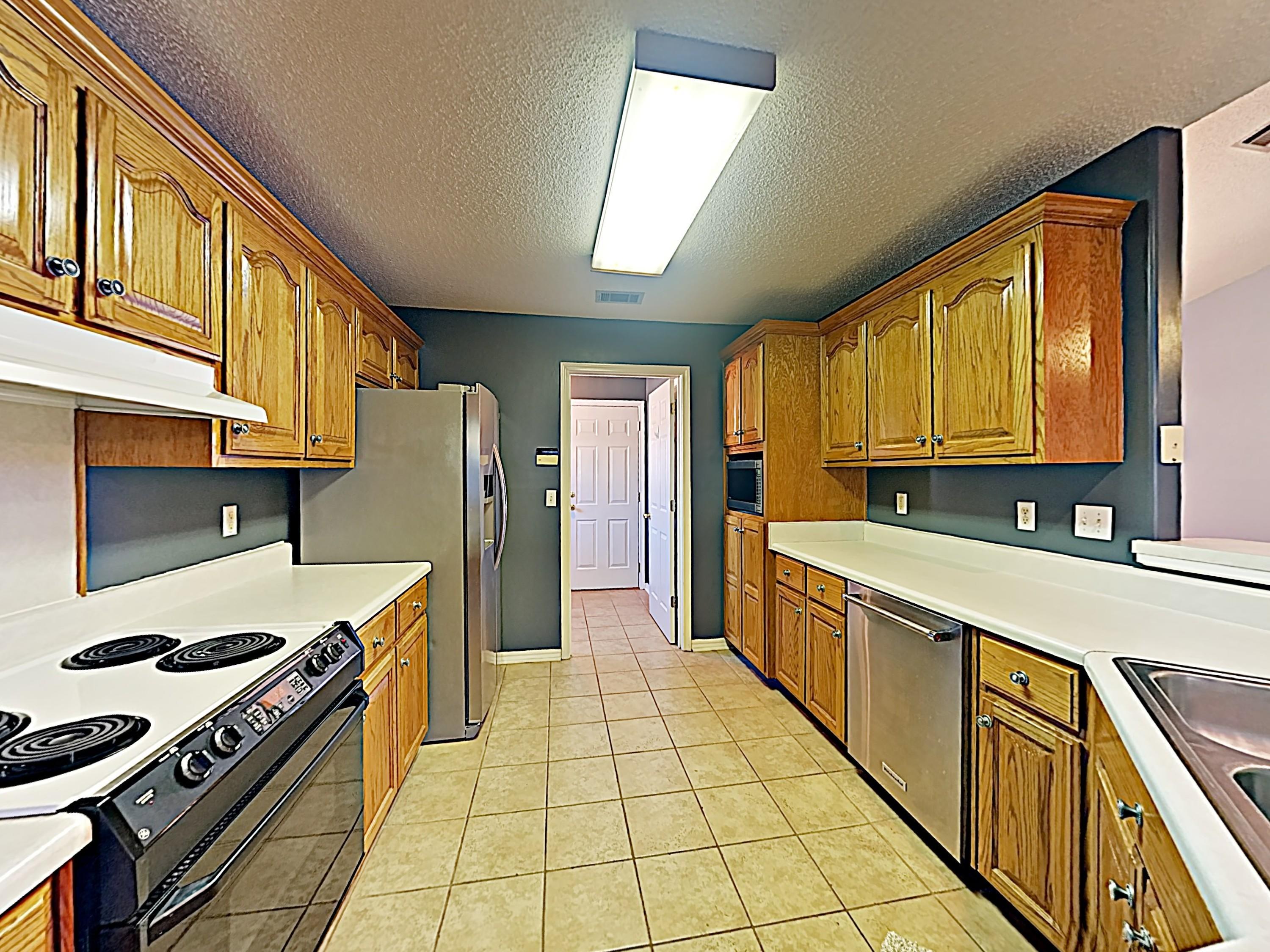 VILLA DANIELLE 1ST ADDN - Residential