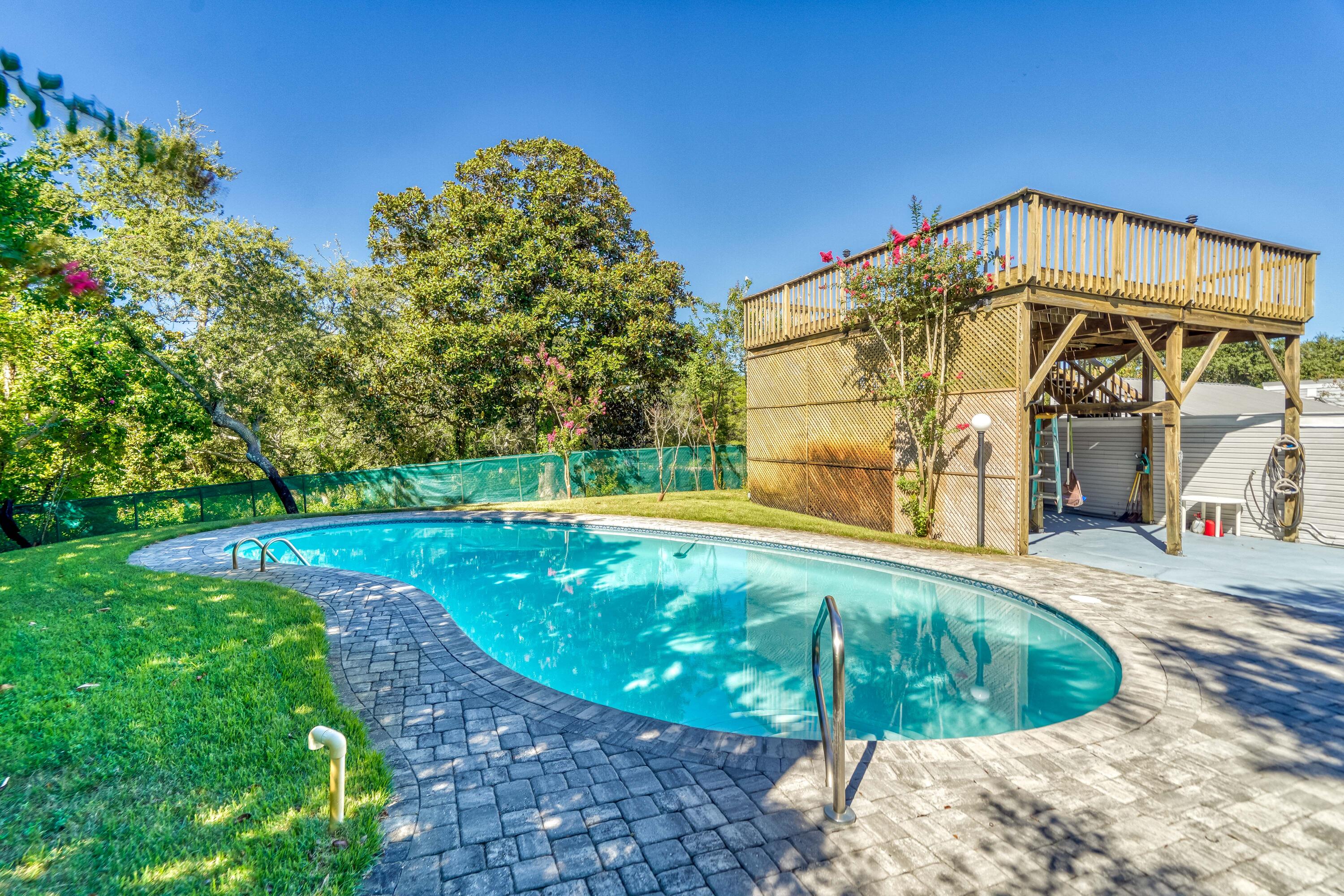 GULF PINES - Residential