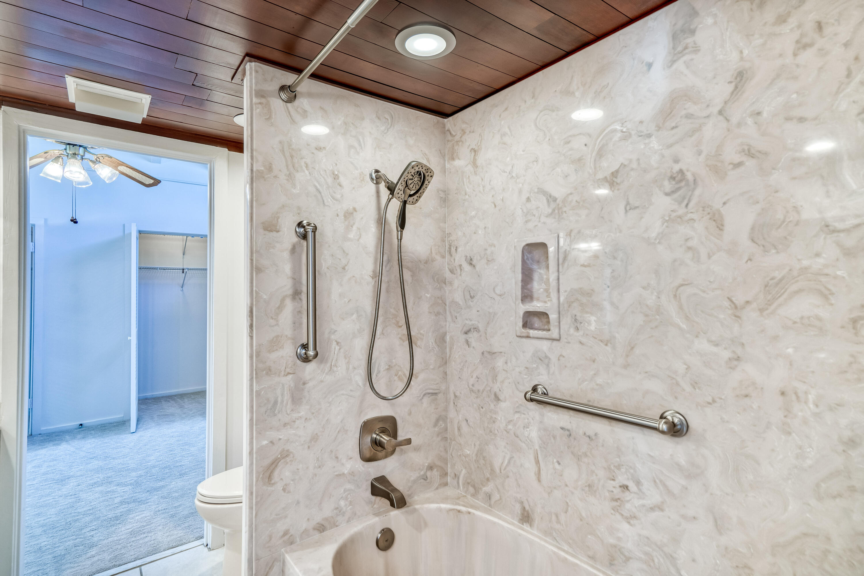 GULF PINES - Residential