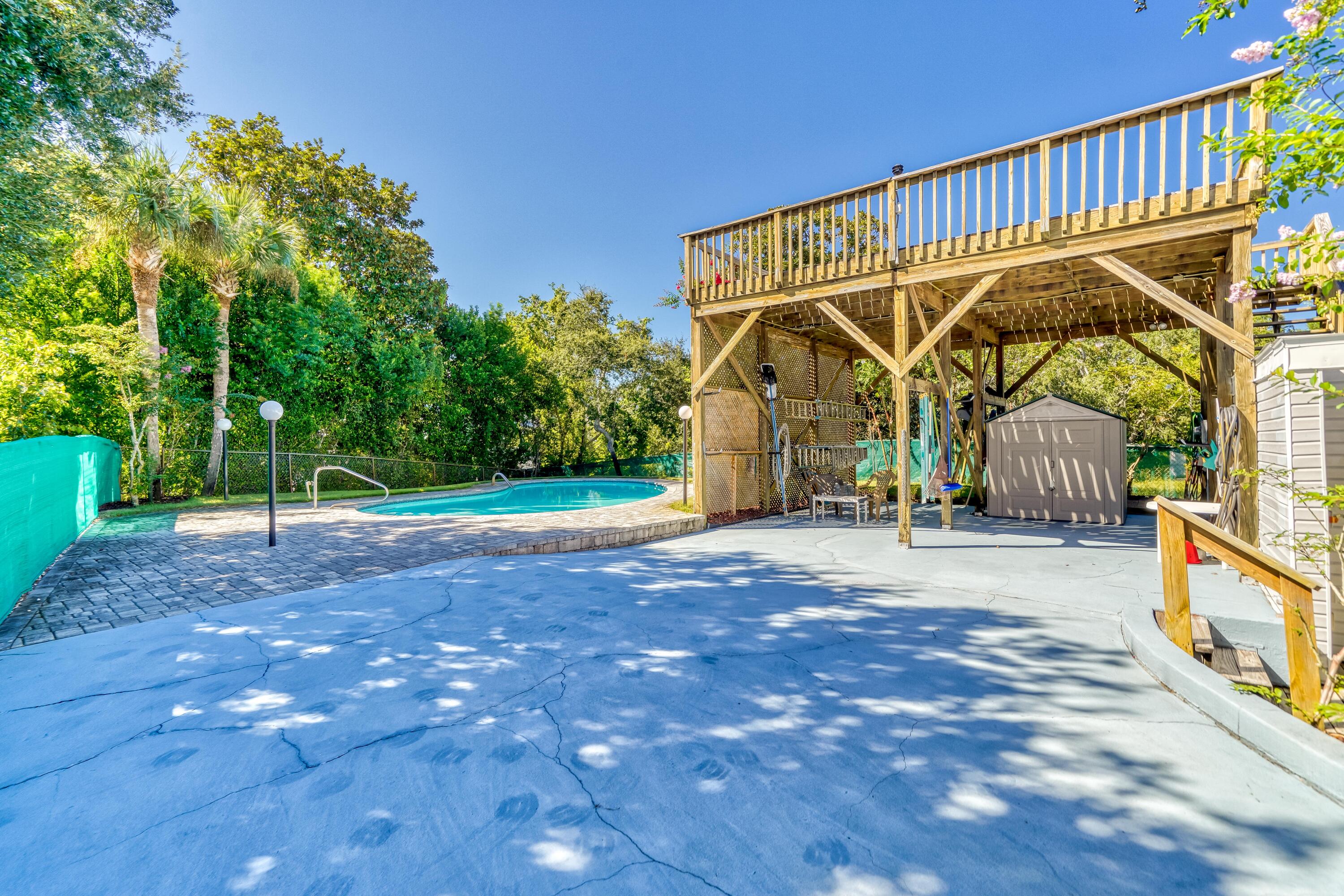 GULF PINES - Residential