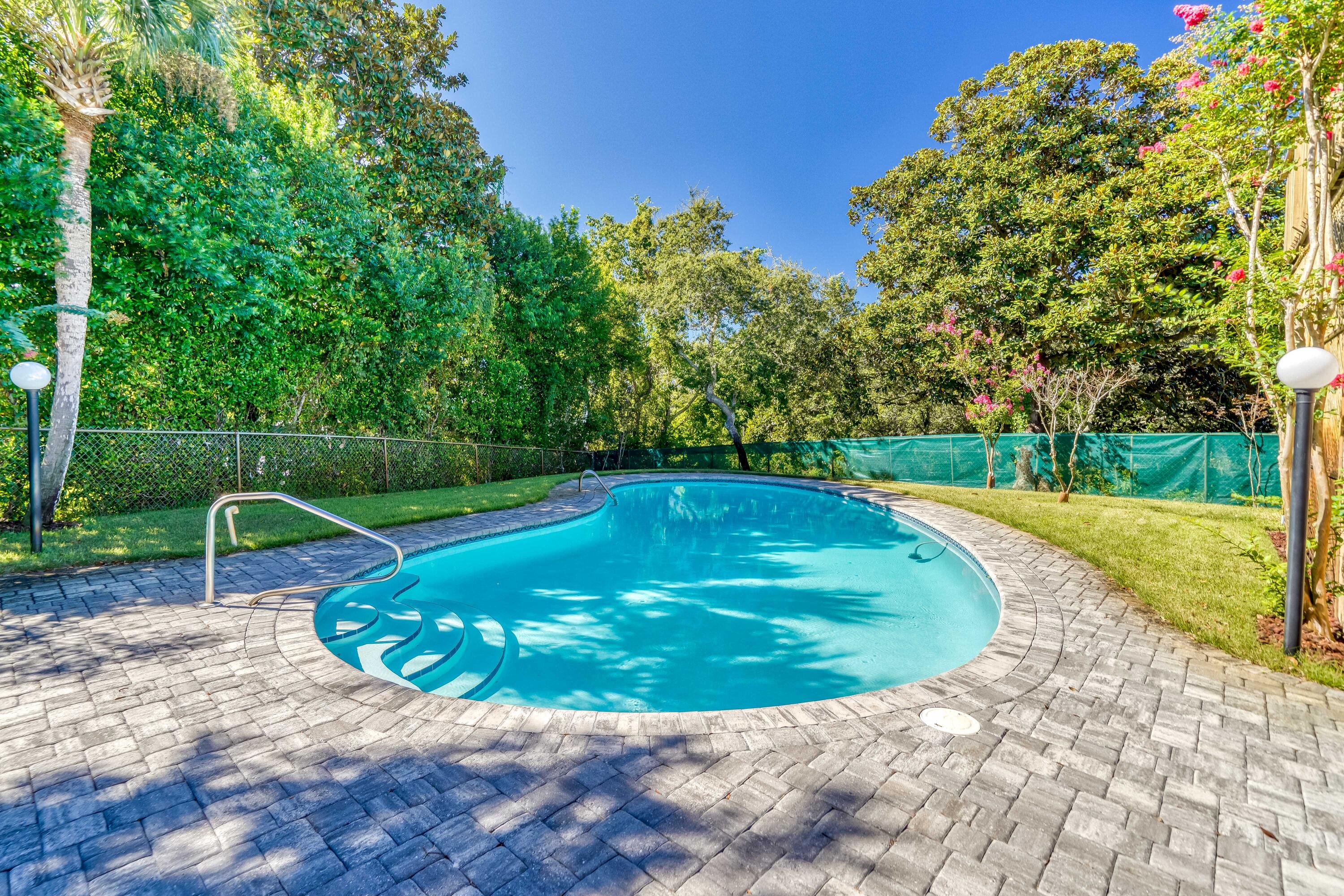 GULF PINES - Residential