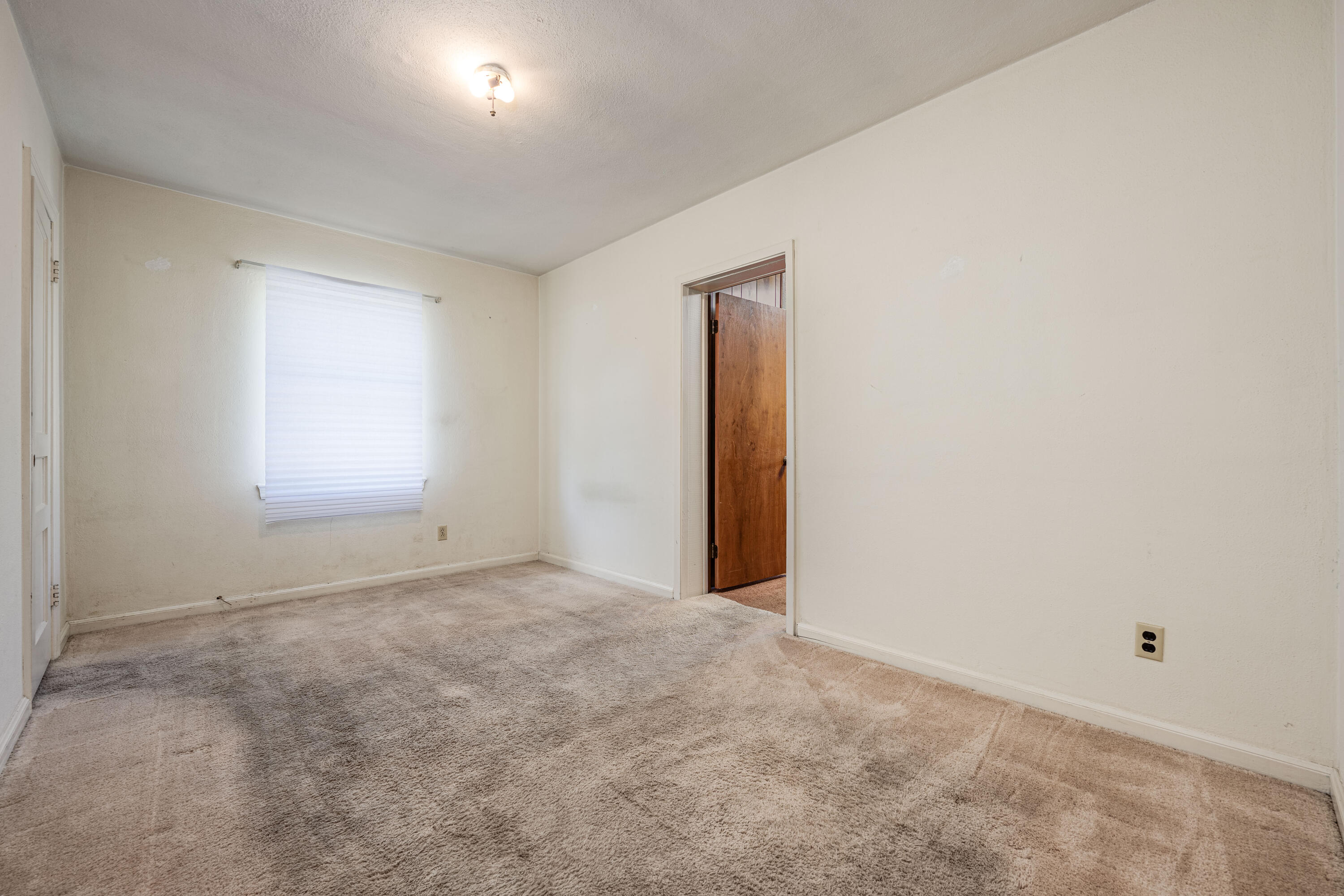 ELLIOTTS POINT 4TH ADDN - Residential