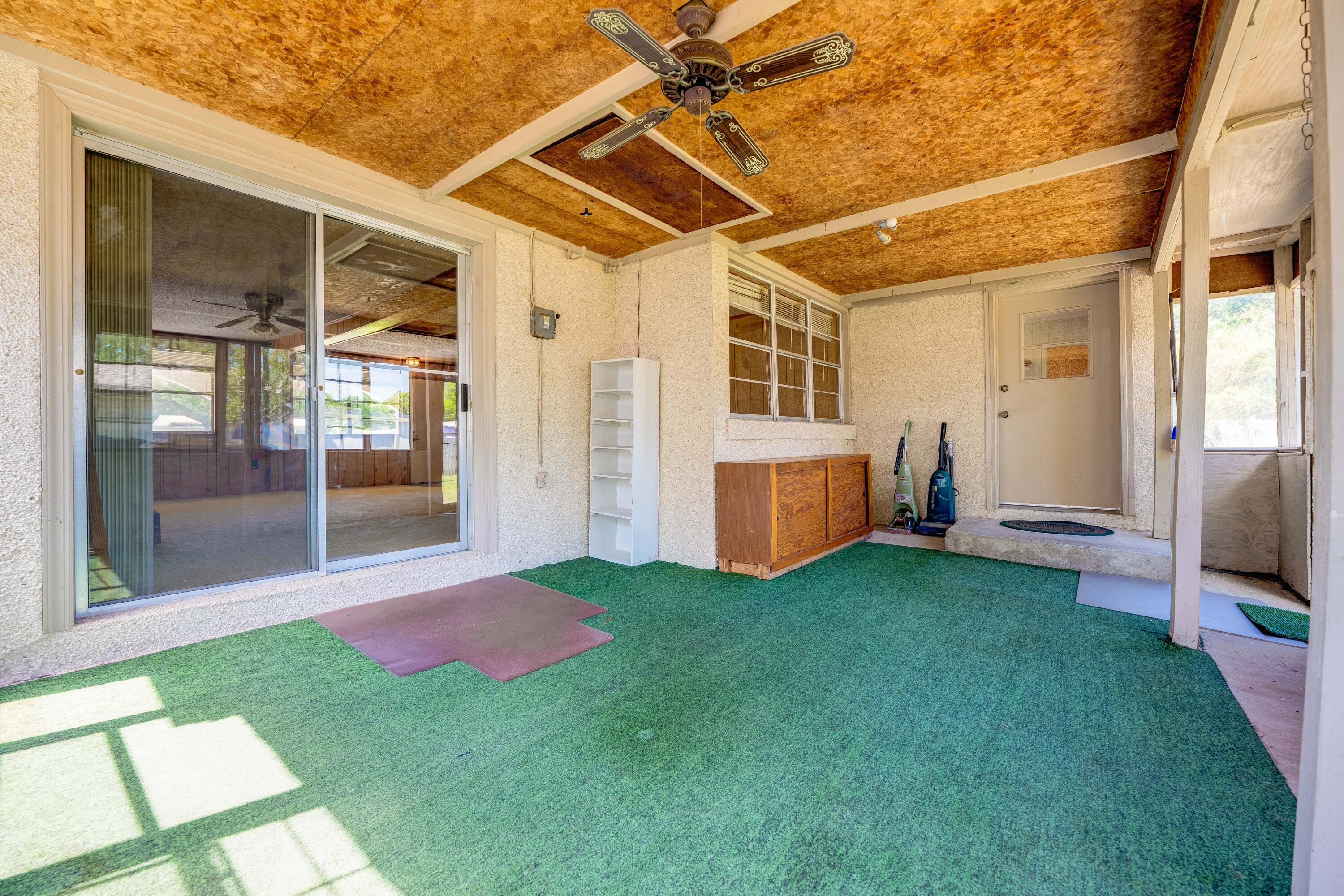 ELLIOTTS POINT 4TH ADDN - Residential