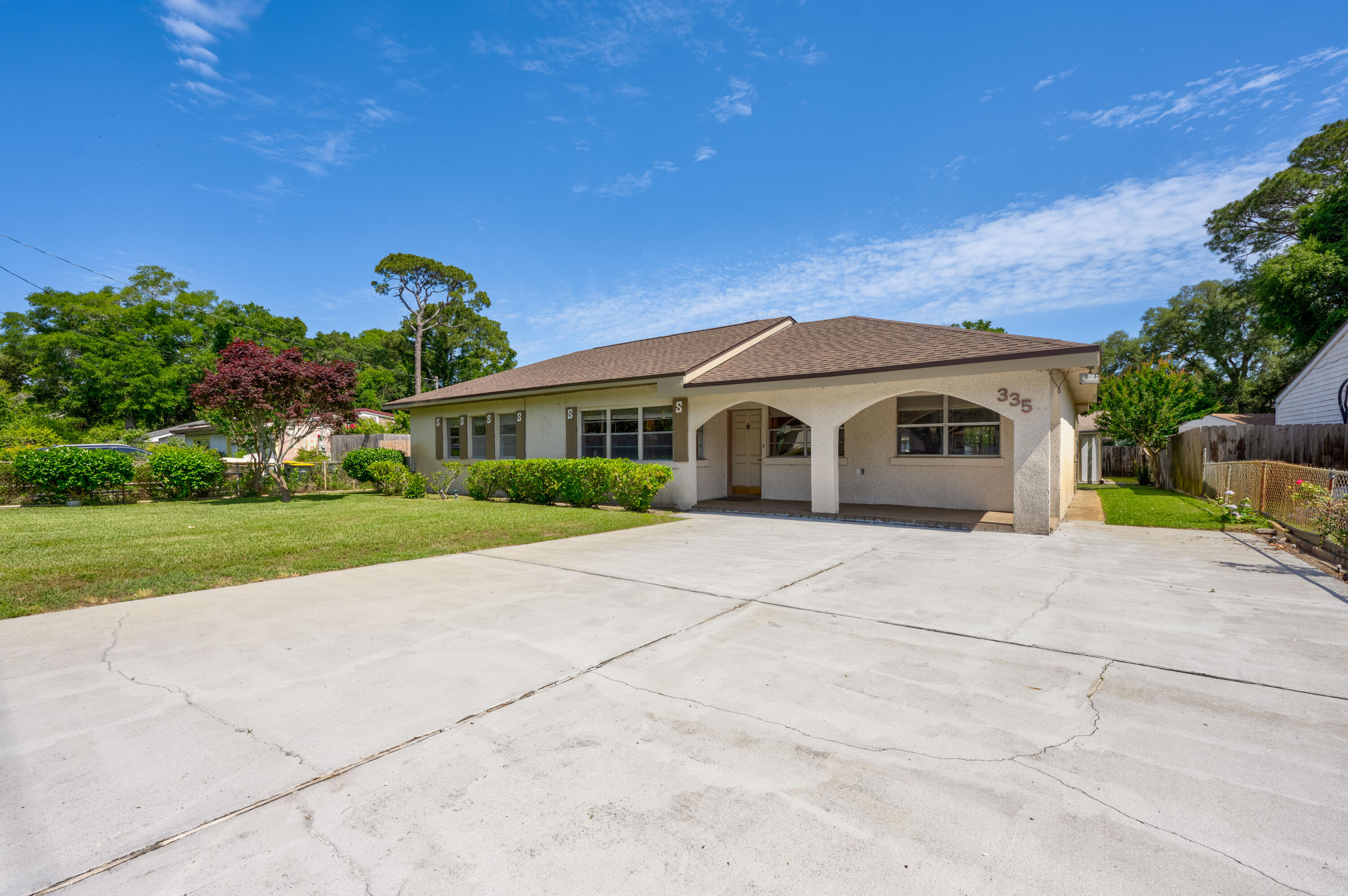 ELLIOTTS POINT 4TH ADDN - Residential