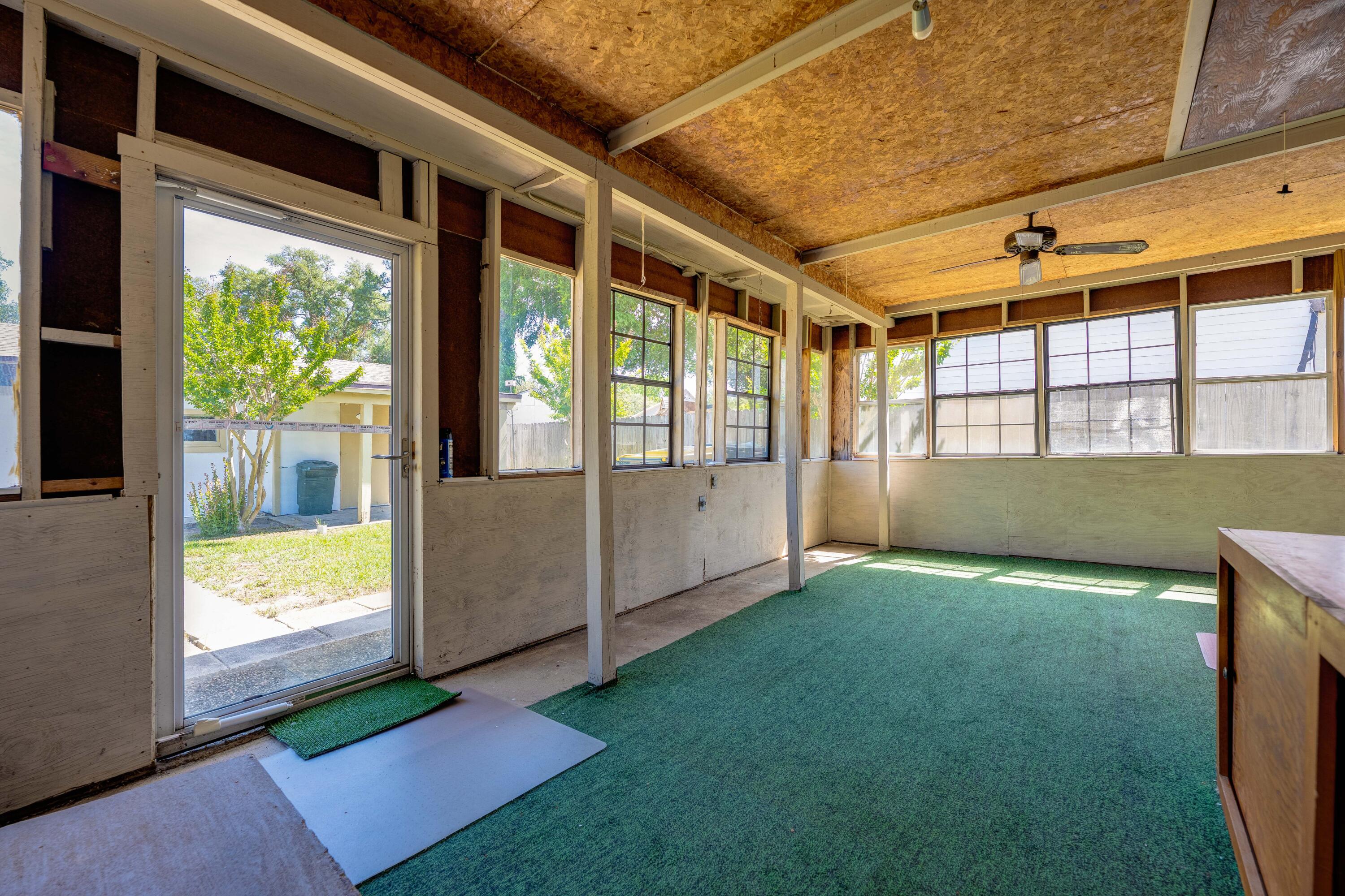 ELLIOTTS POINT 4TH ADDN - Residential