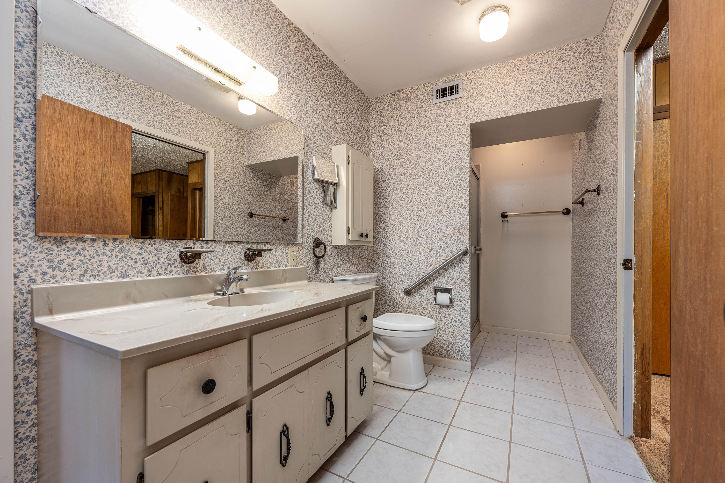 ELLIOTTS POINT 4TH ADDN - Residential