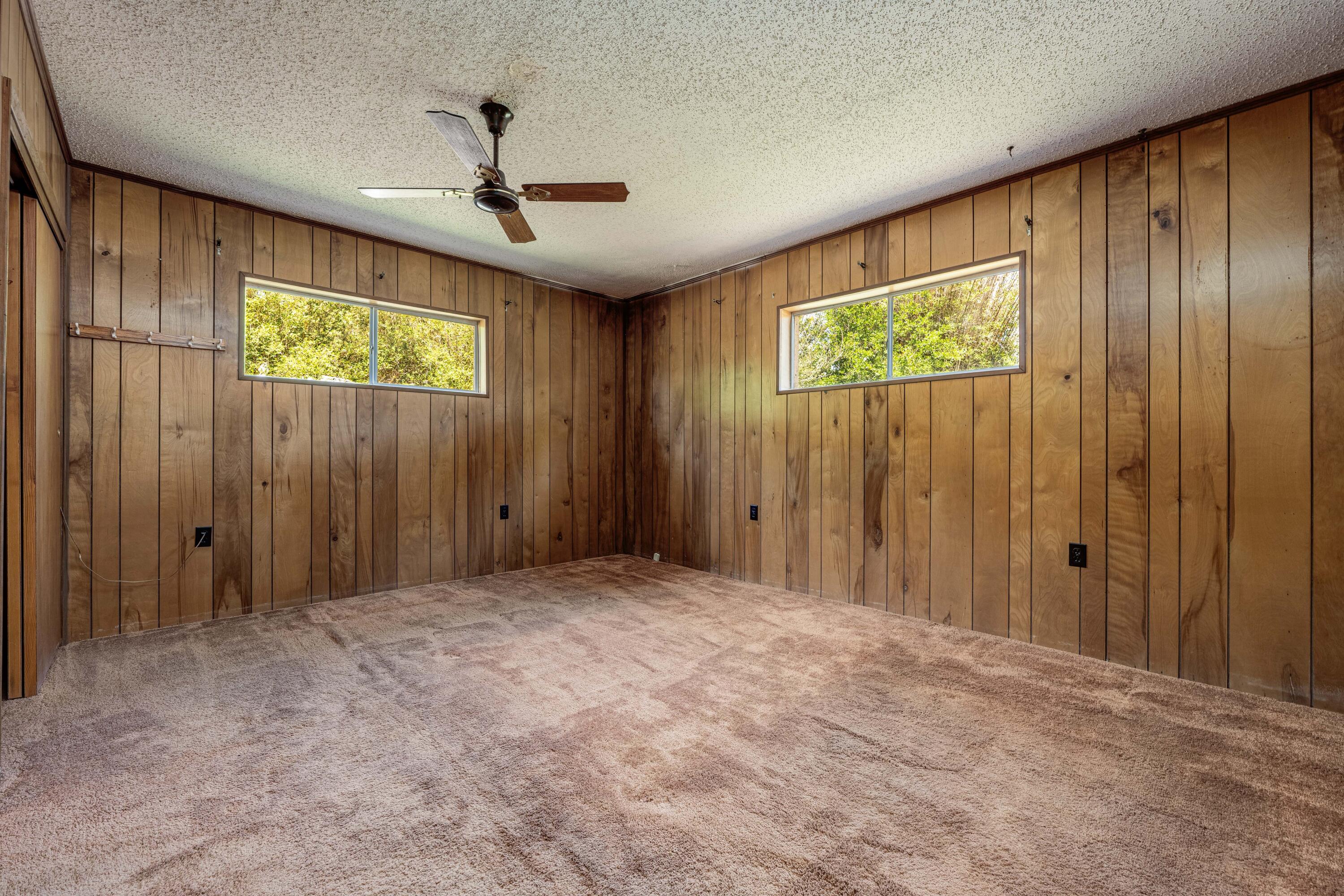 ELLIOTTS POINT 4TH ADDN - Residential