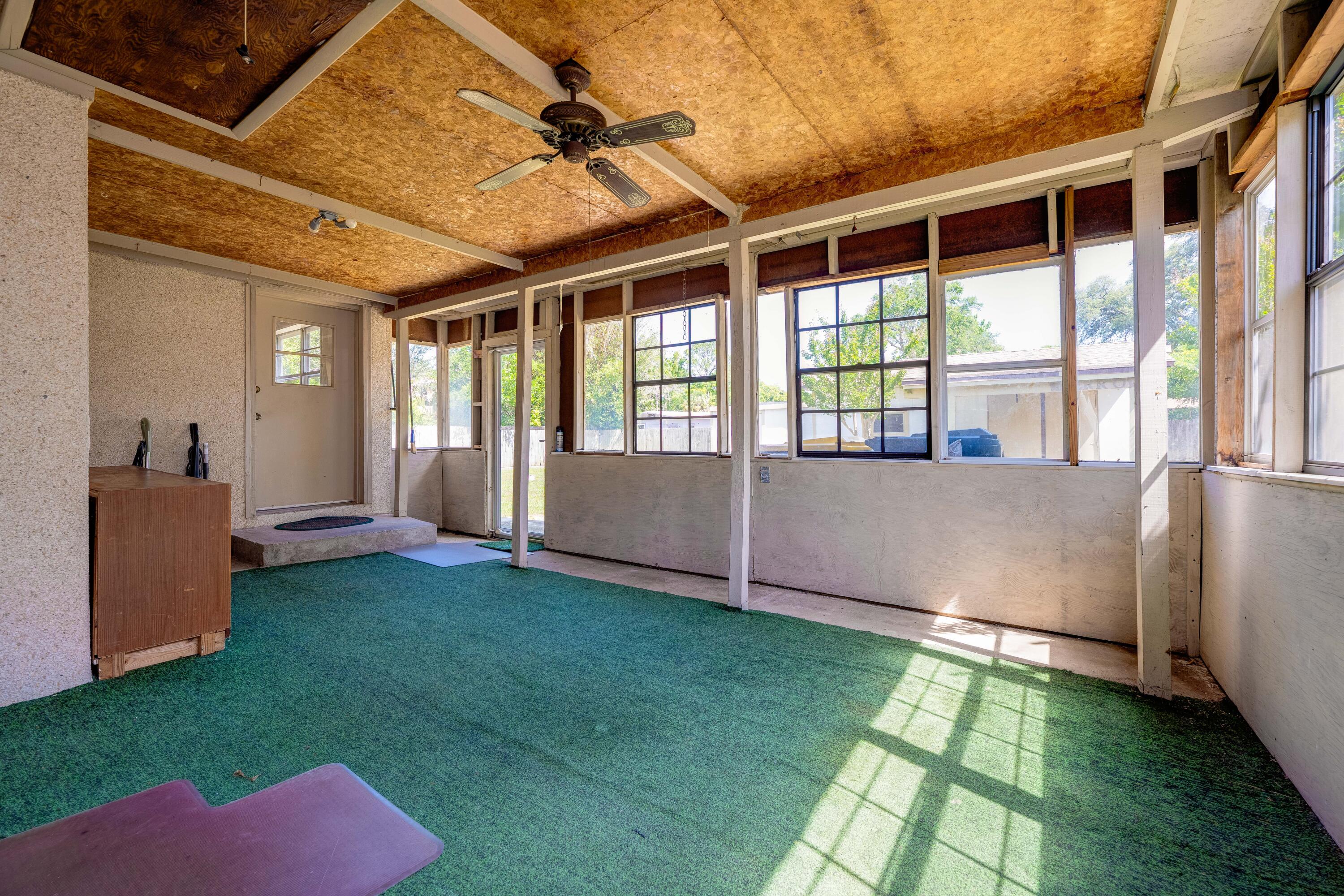 ELLIOTTS POINT 4TH ADDN - Residential