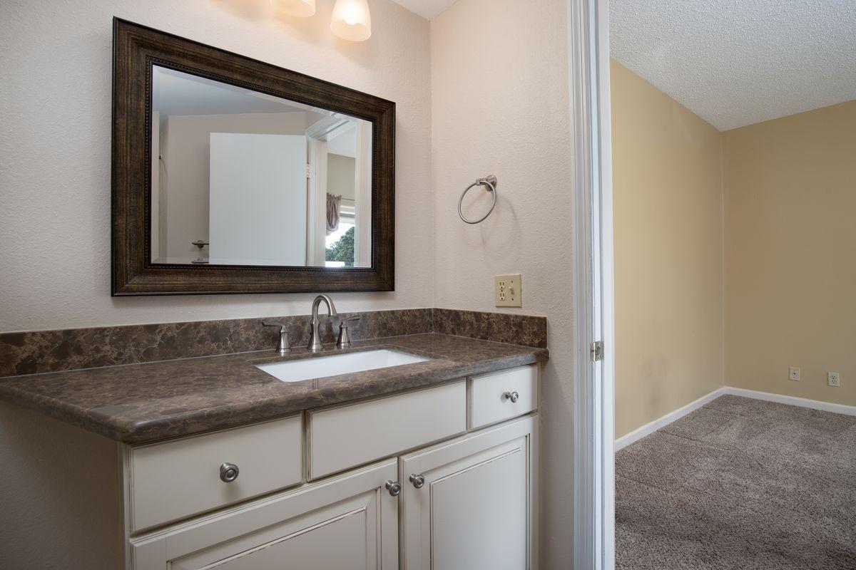 PLAYERS CLUB ON THE BAY - Residential