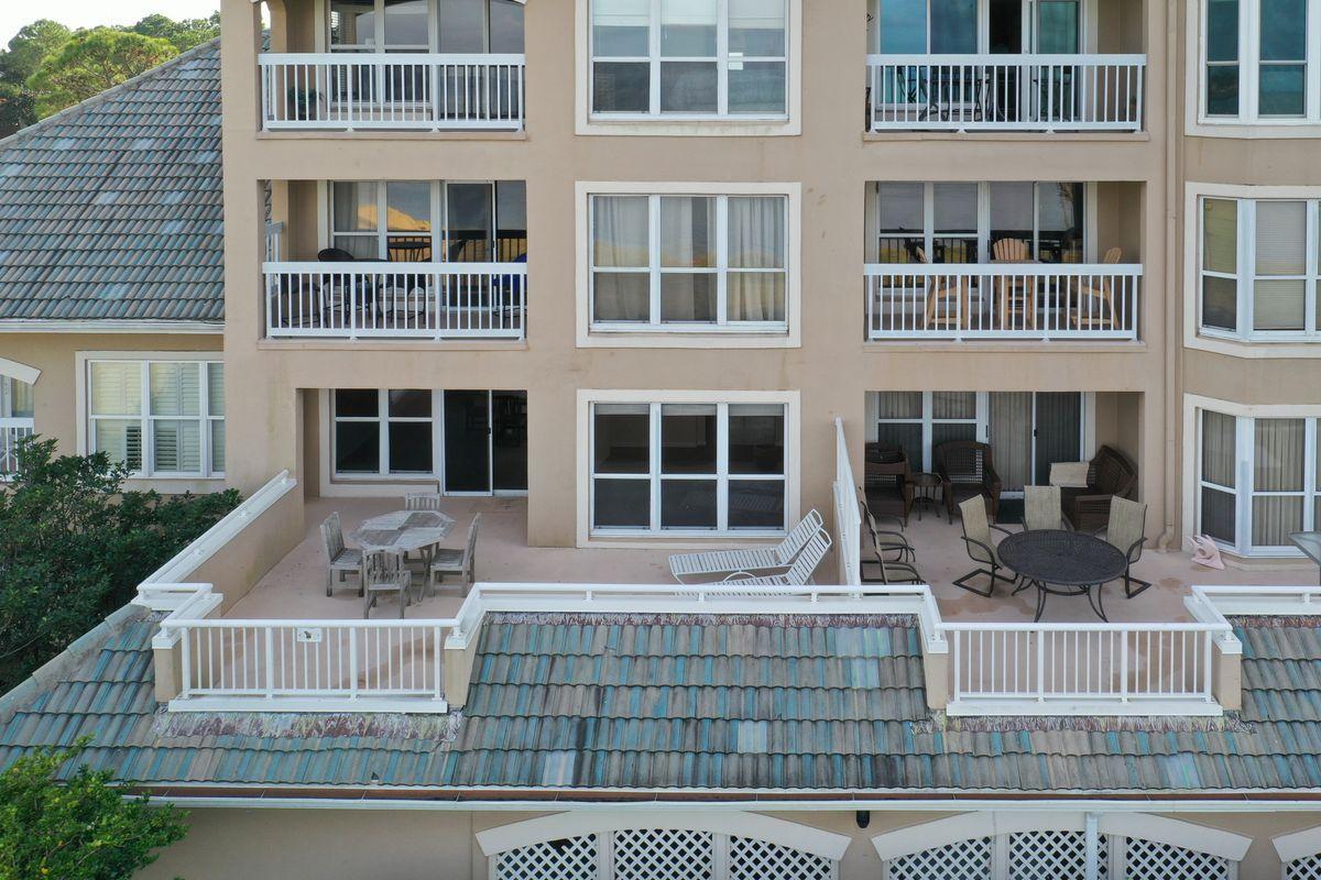 PLAYERS CLUB ON THE BAY - Residential