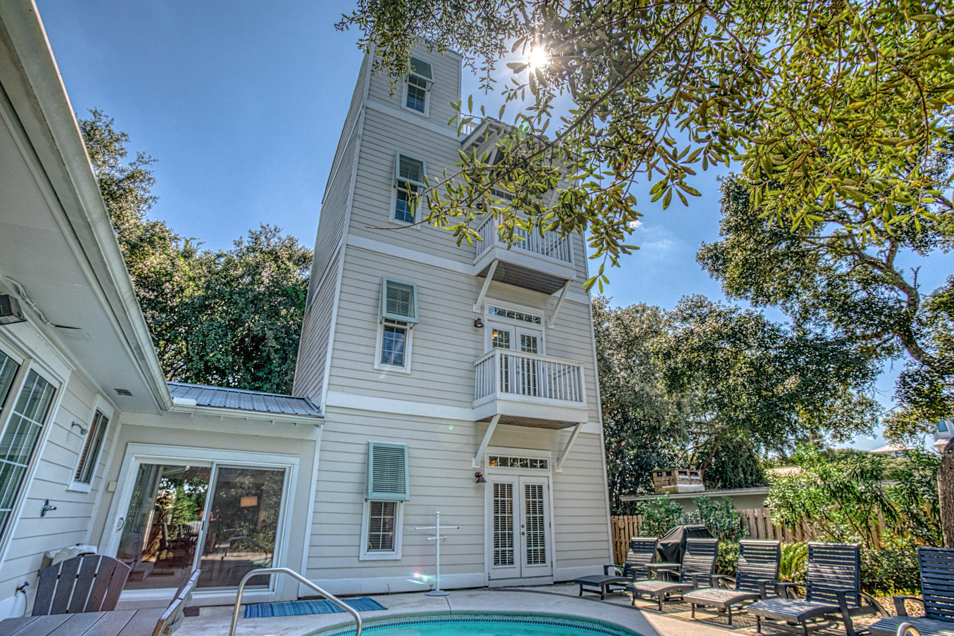 SEAGROVE 3RD ADDN - Residential