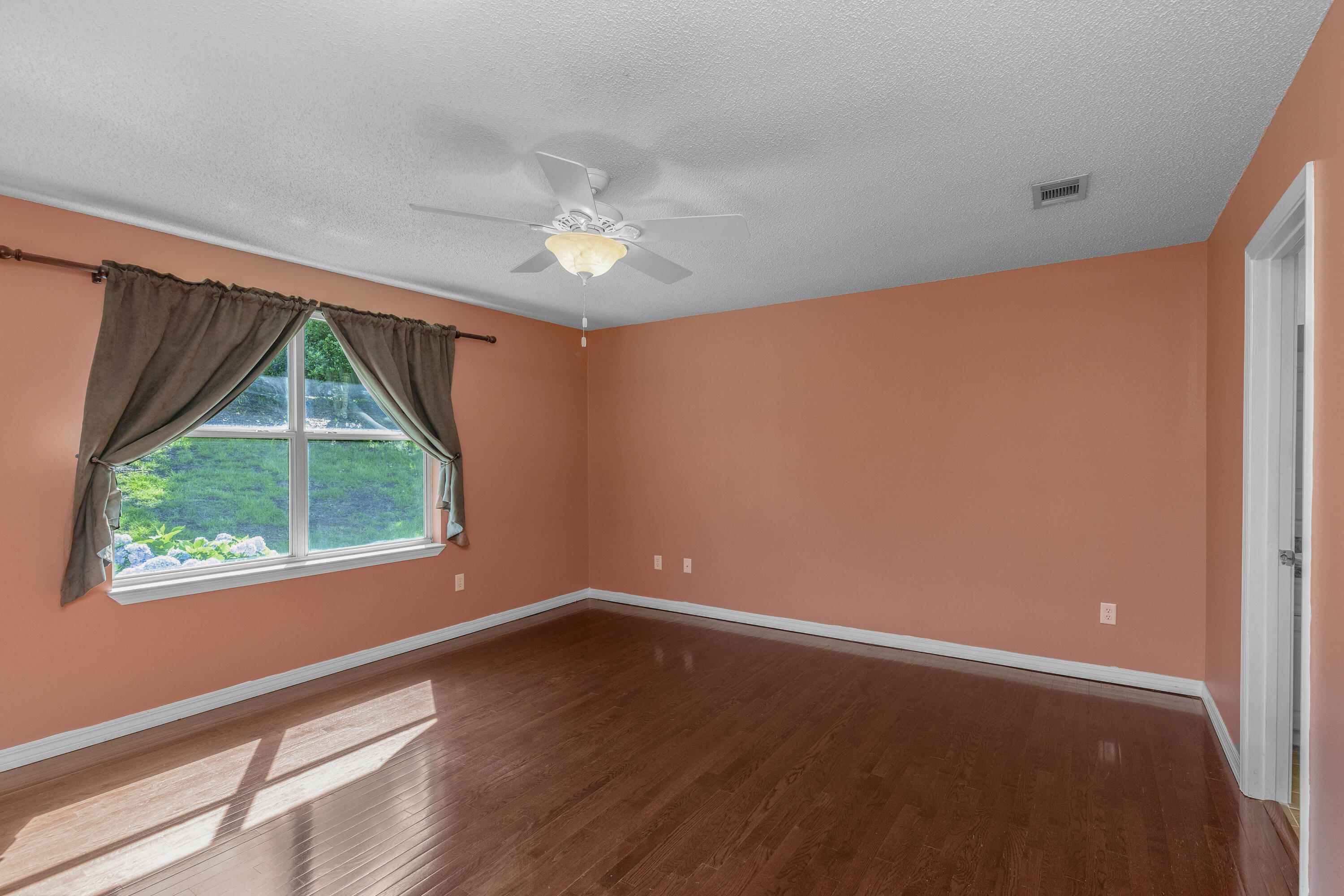 NORTHVIEW ESTATES 7TH ADDN - Residential