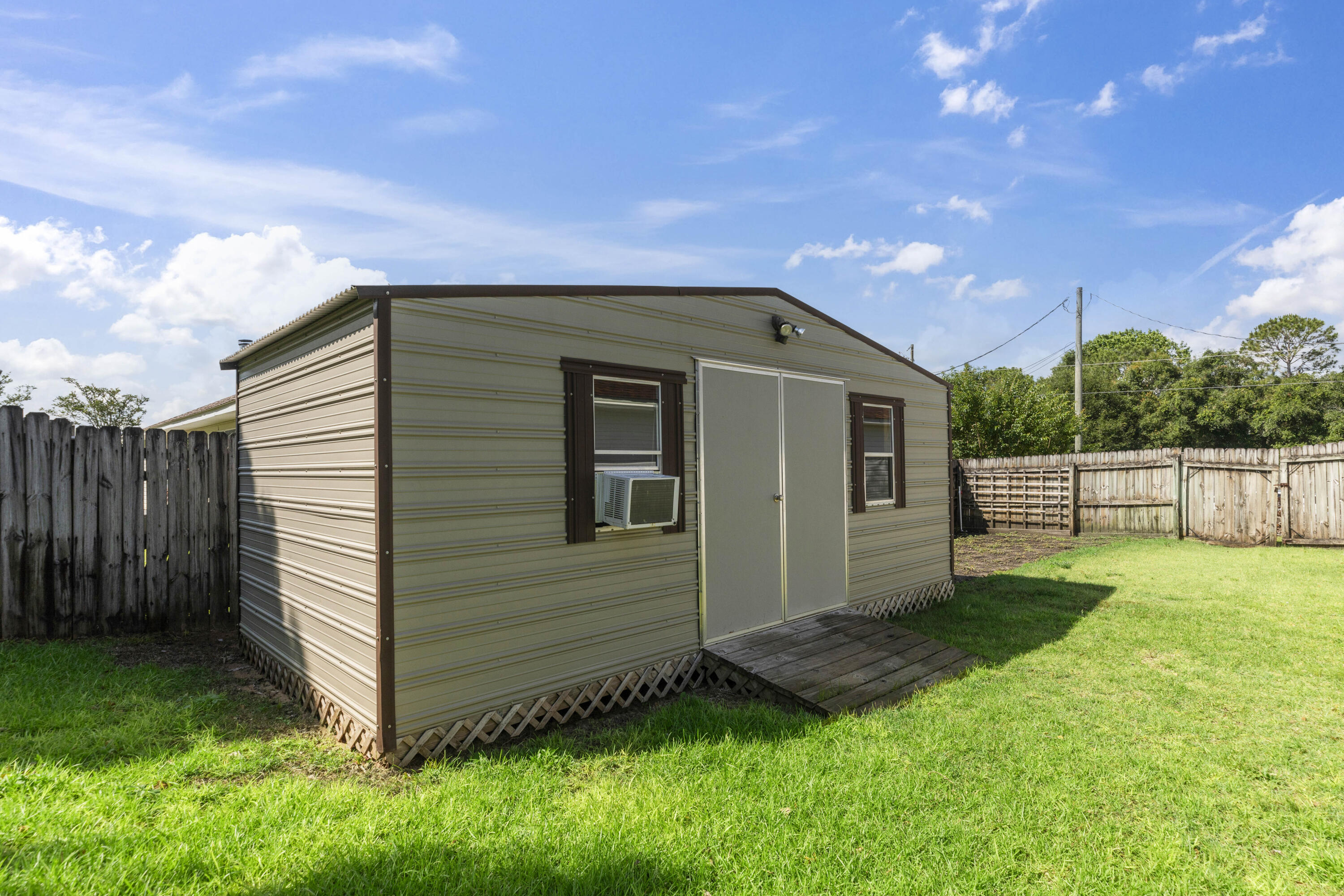 NORTHVIEW ESTATES 7TH ADDN - Residential