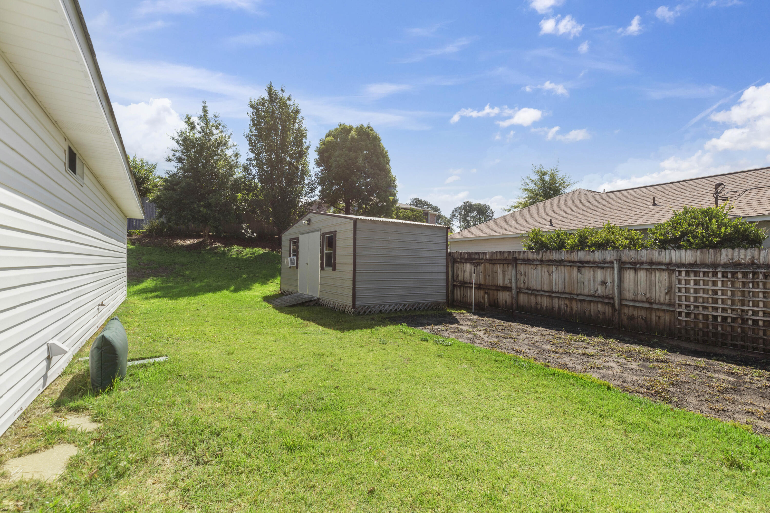 NORTHVIEW ESTATES 7TH ADDN - Residential