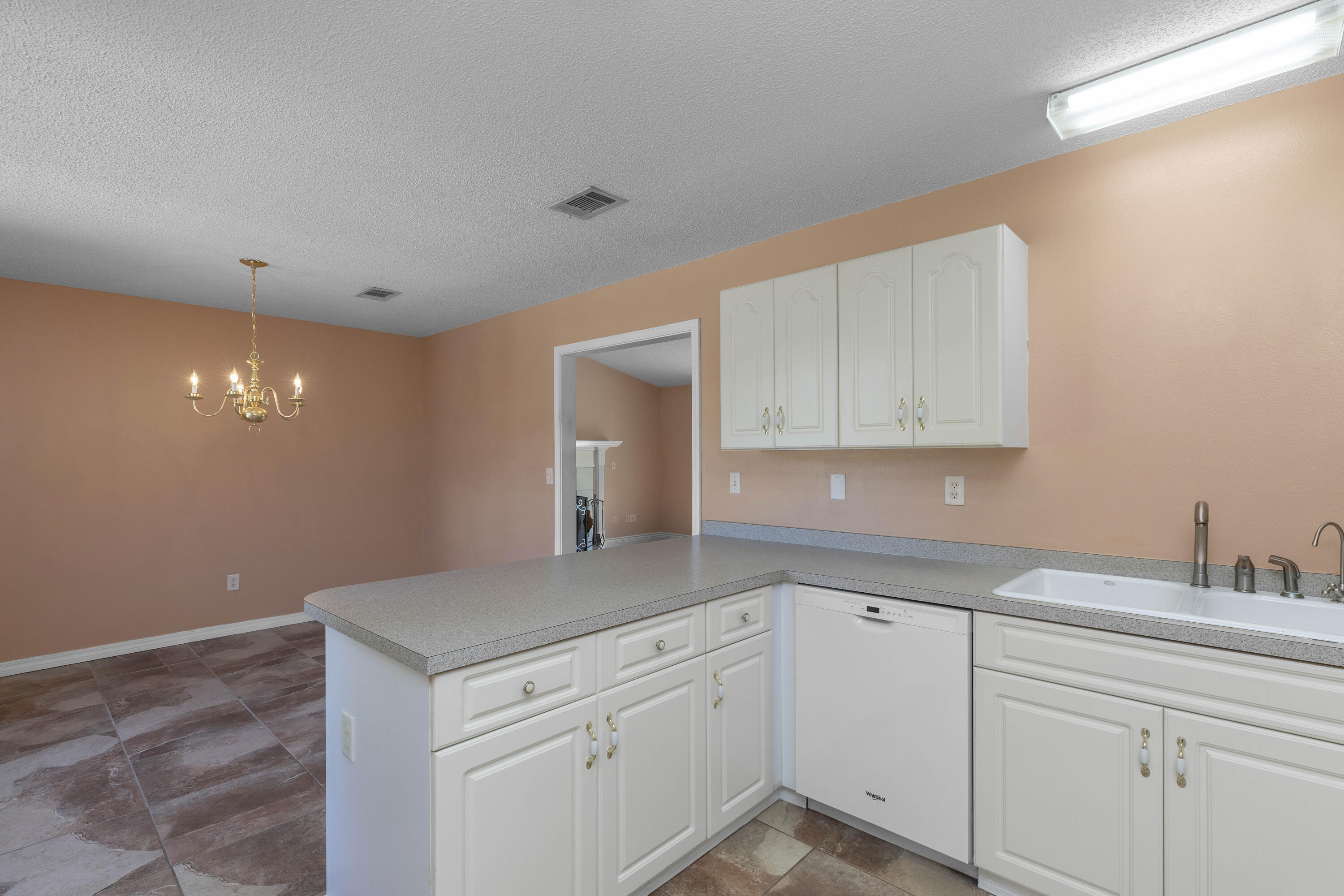 NORTHVIEW ESTATES 7TH ADDN - Residential