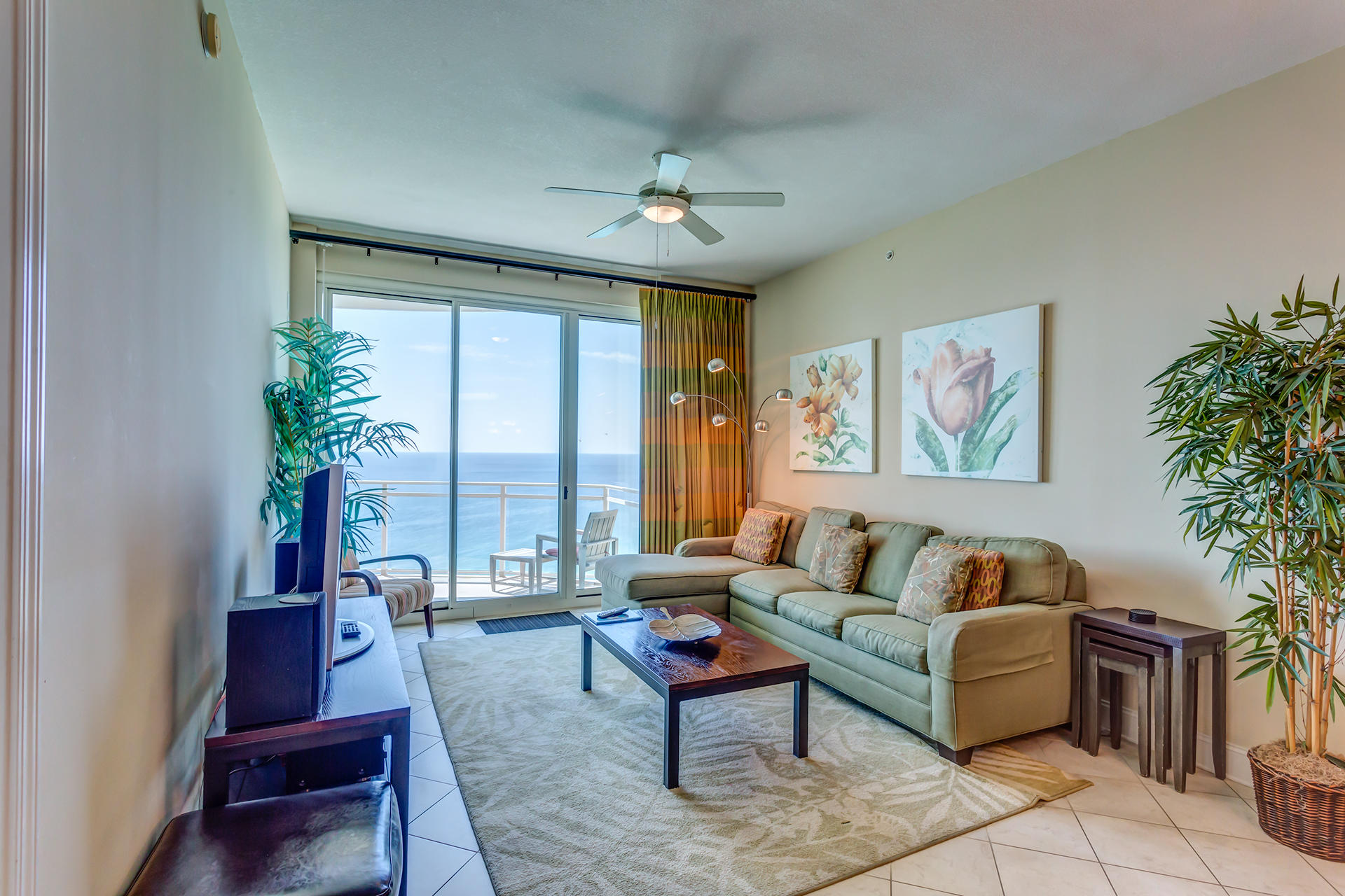 AQUA Beachside Resort - Residential