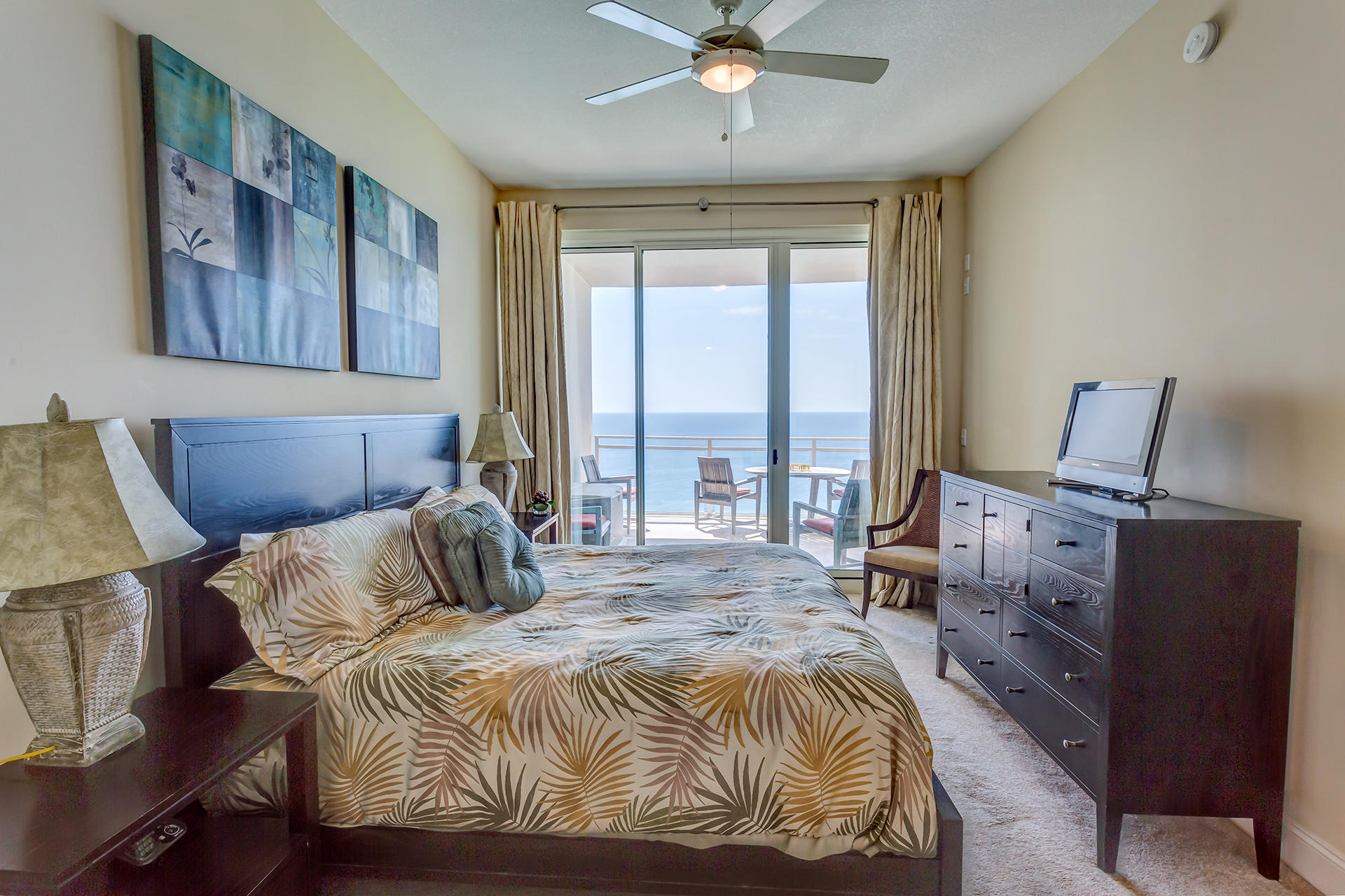 AQUA Beachside Resort - Residential