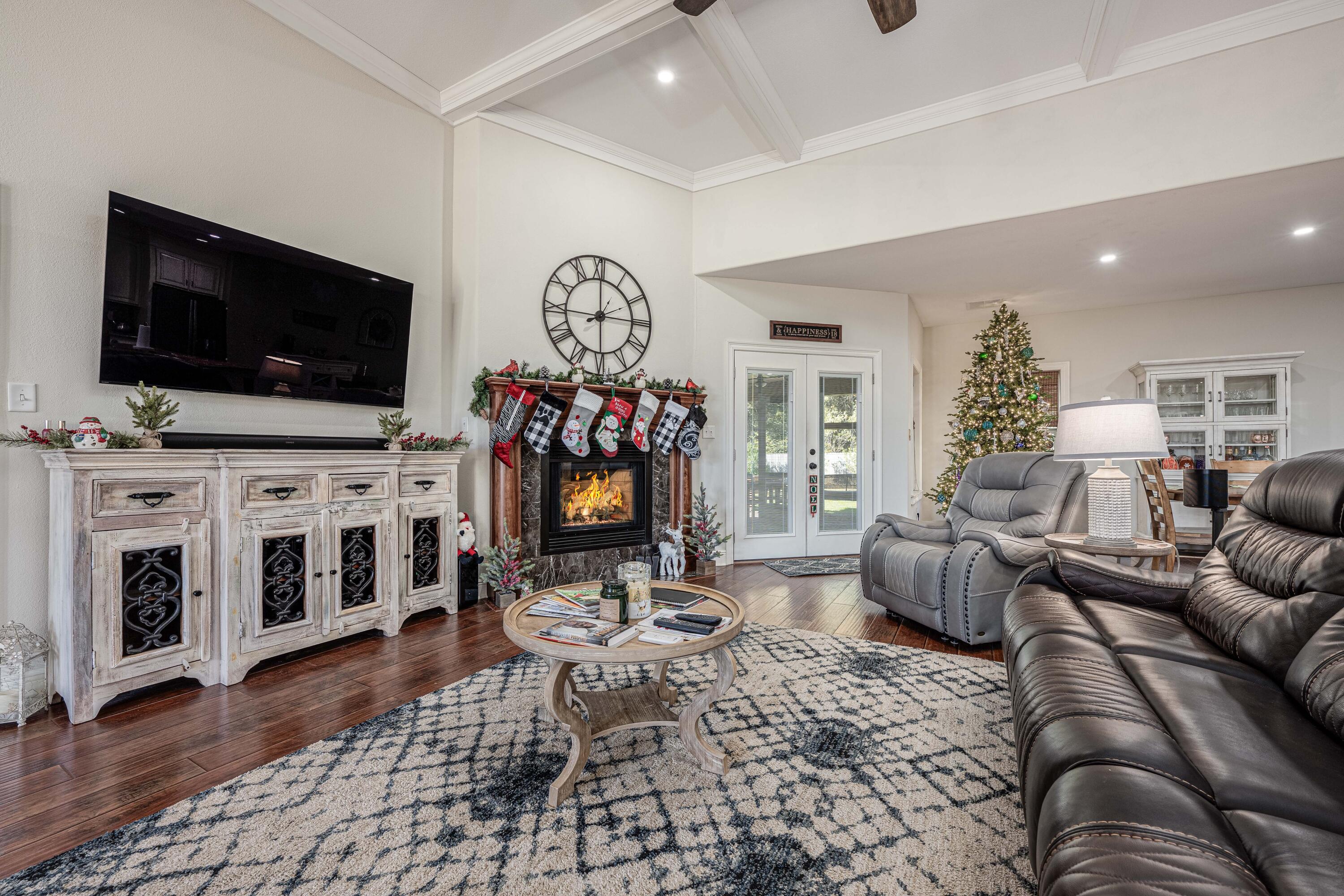 LAURELWOOD ESTATES - Residential