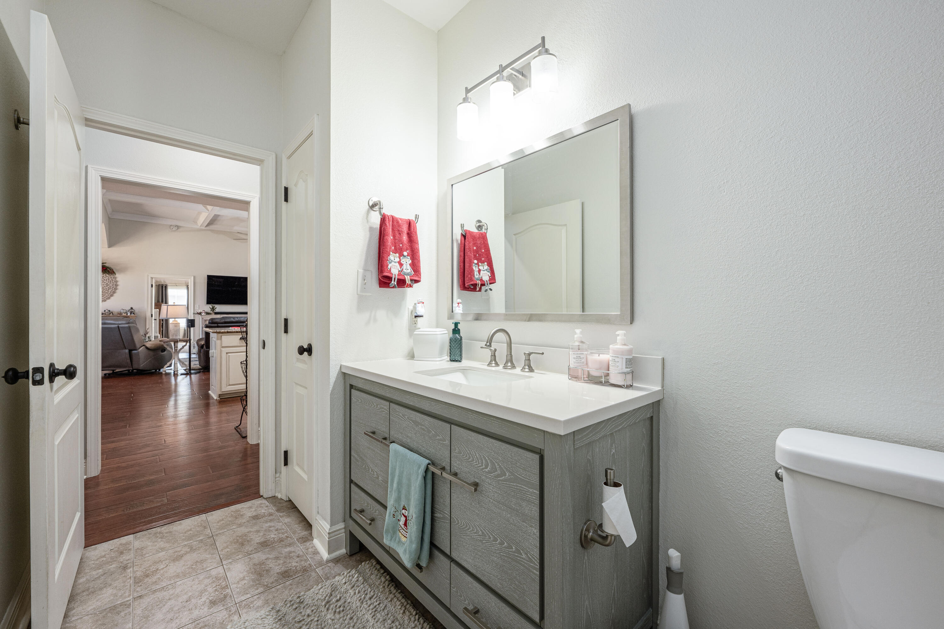 LAURELWOOD ESTATES - Residential