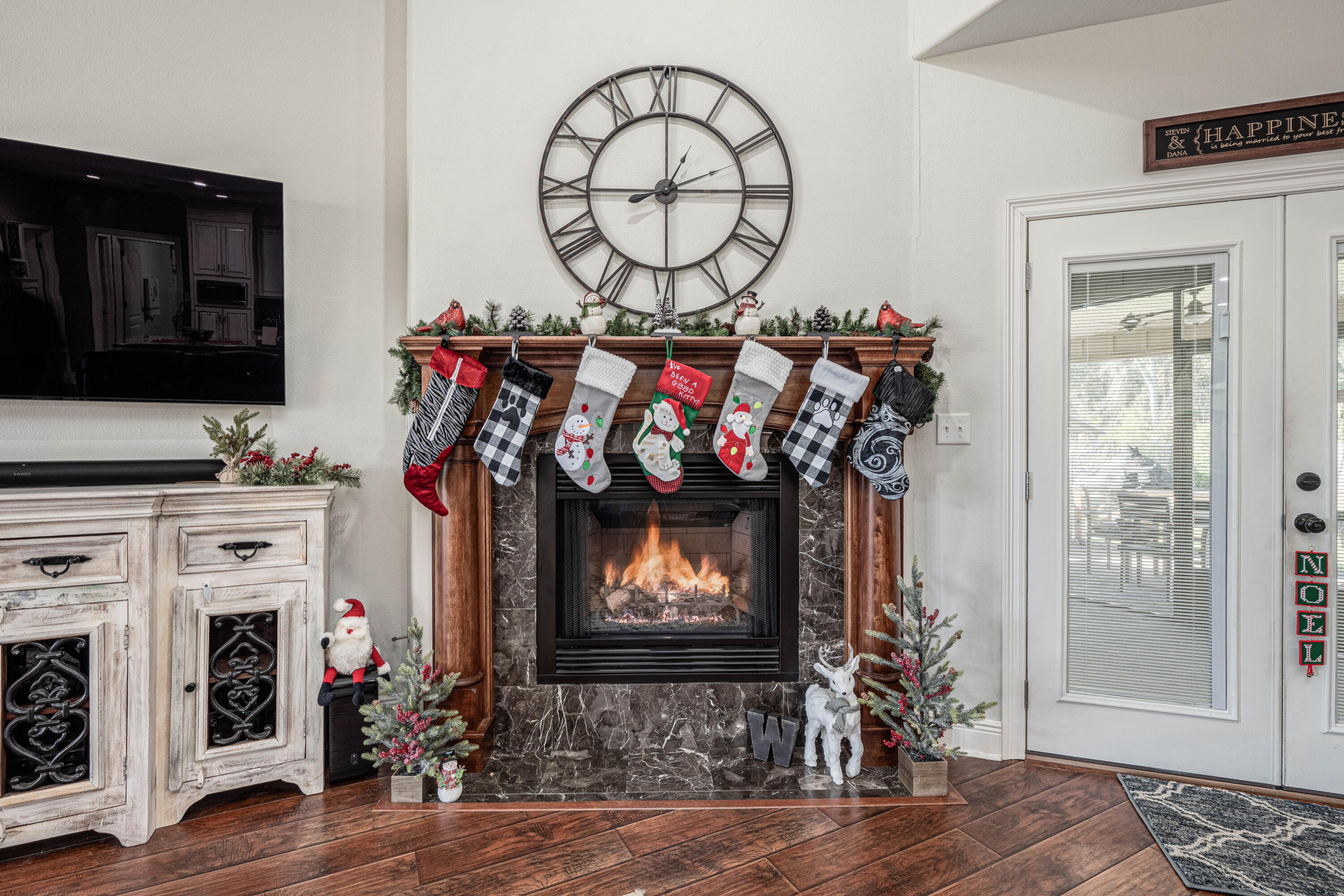 LAURELWOOD ESTATES - Residential