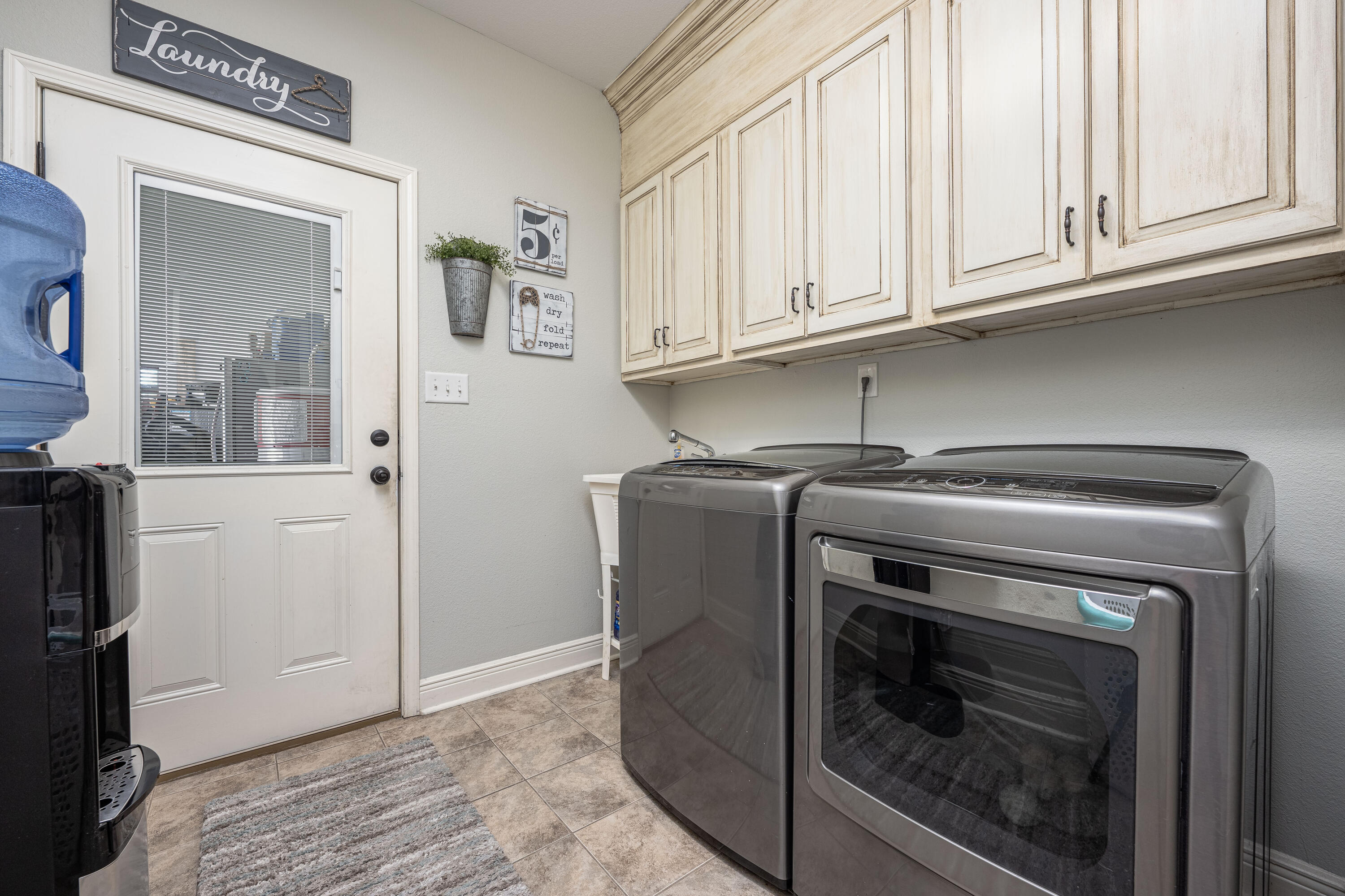 LAURELWOOD ESTATES - Residential