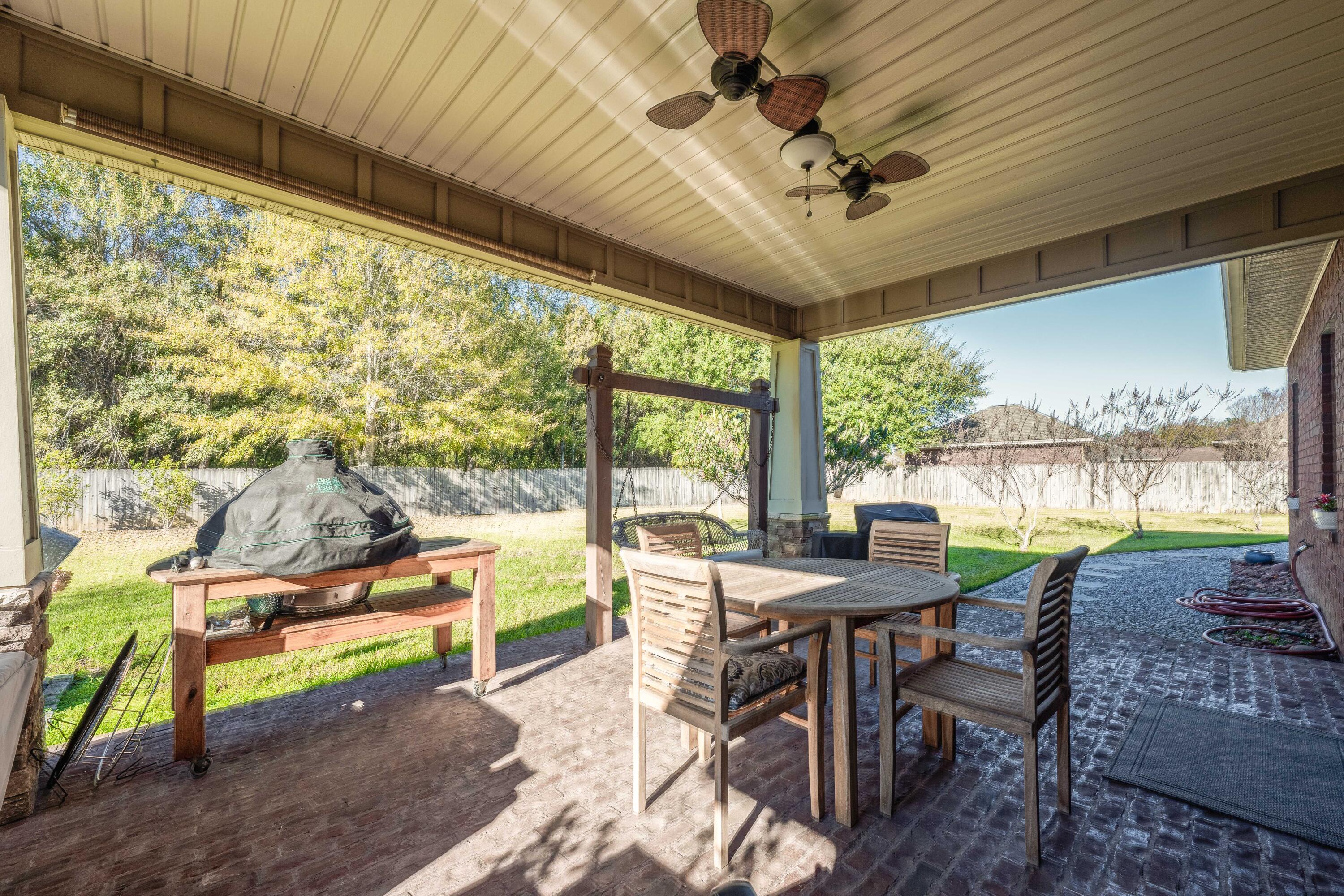 LAURELWOOD ESTATES - Residential