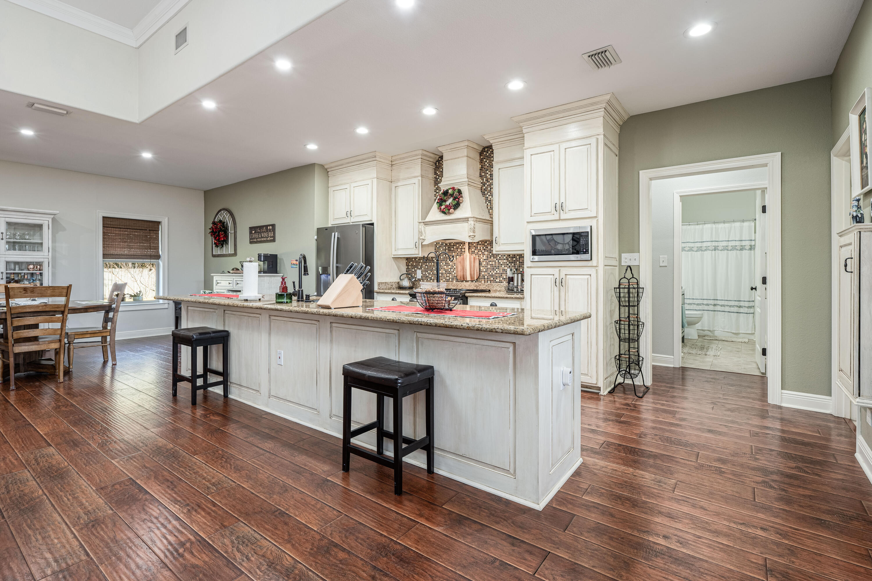 LAURELWOOD ESTATES - Residential