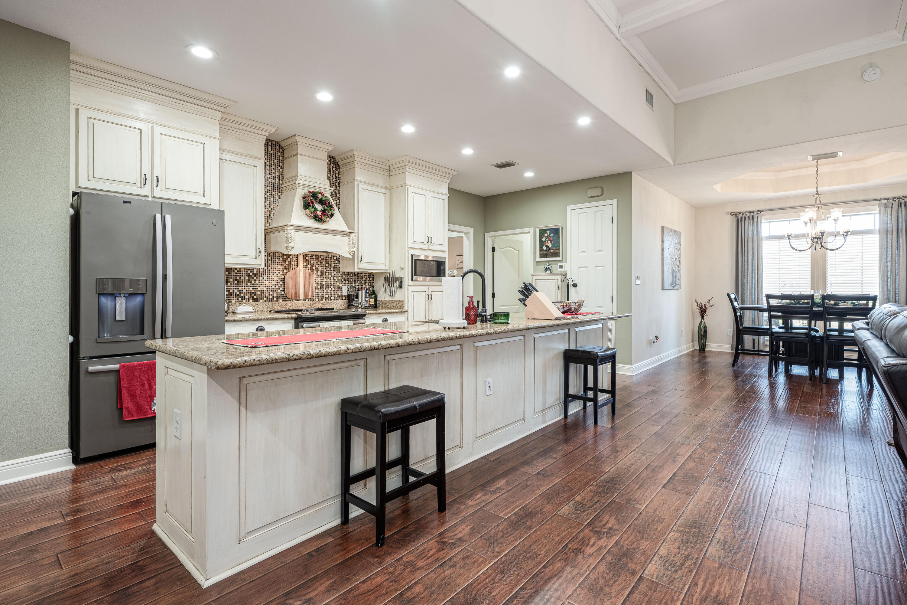 LAURELWOOD ESTATES - Residential