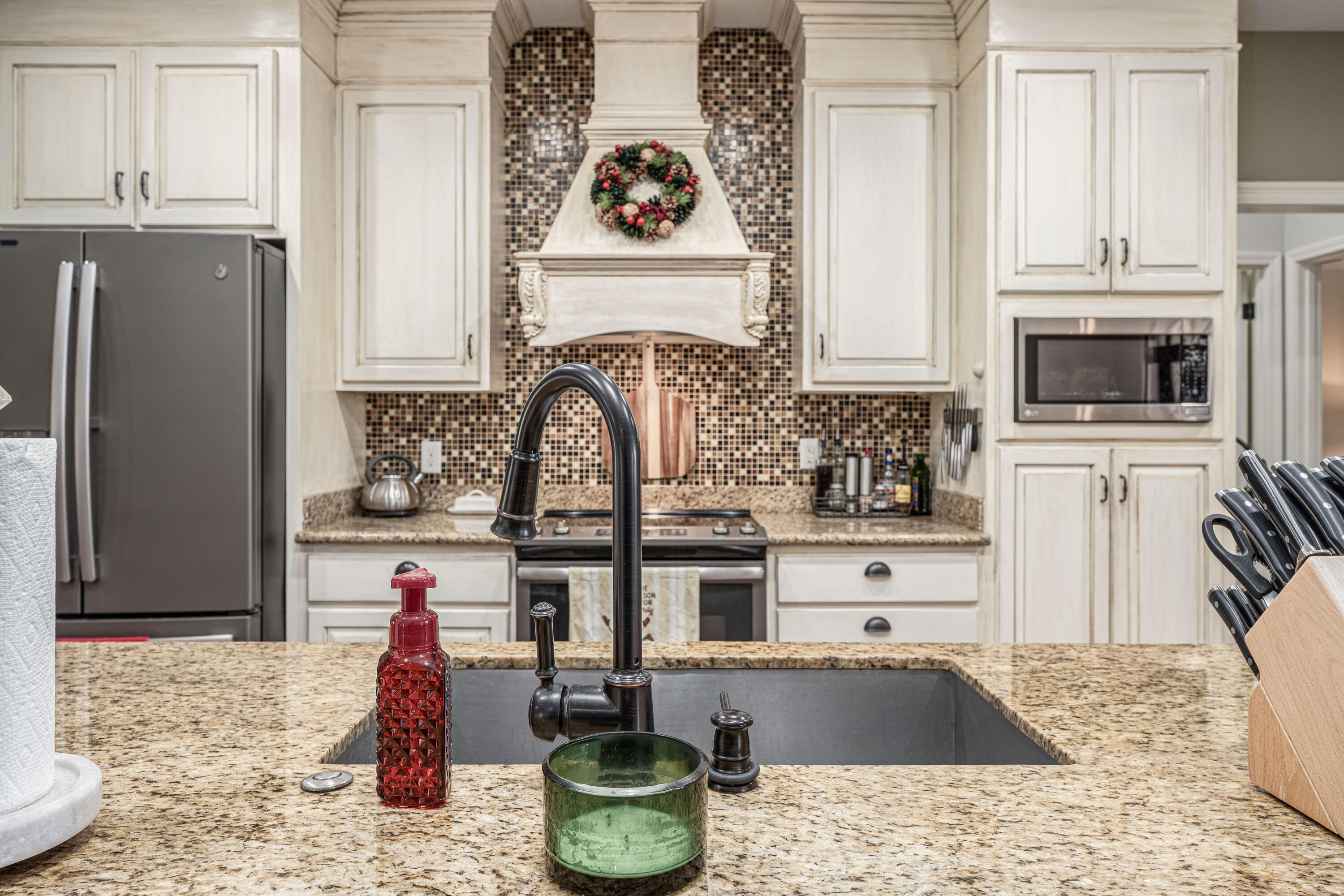 LAURELWOOD ESTATES - Residential