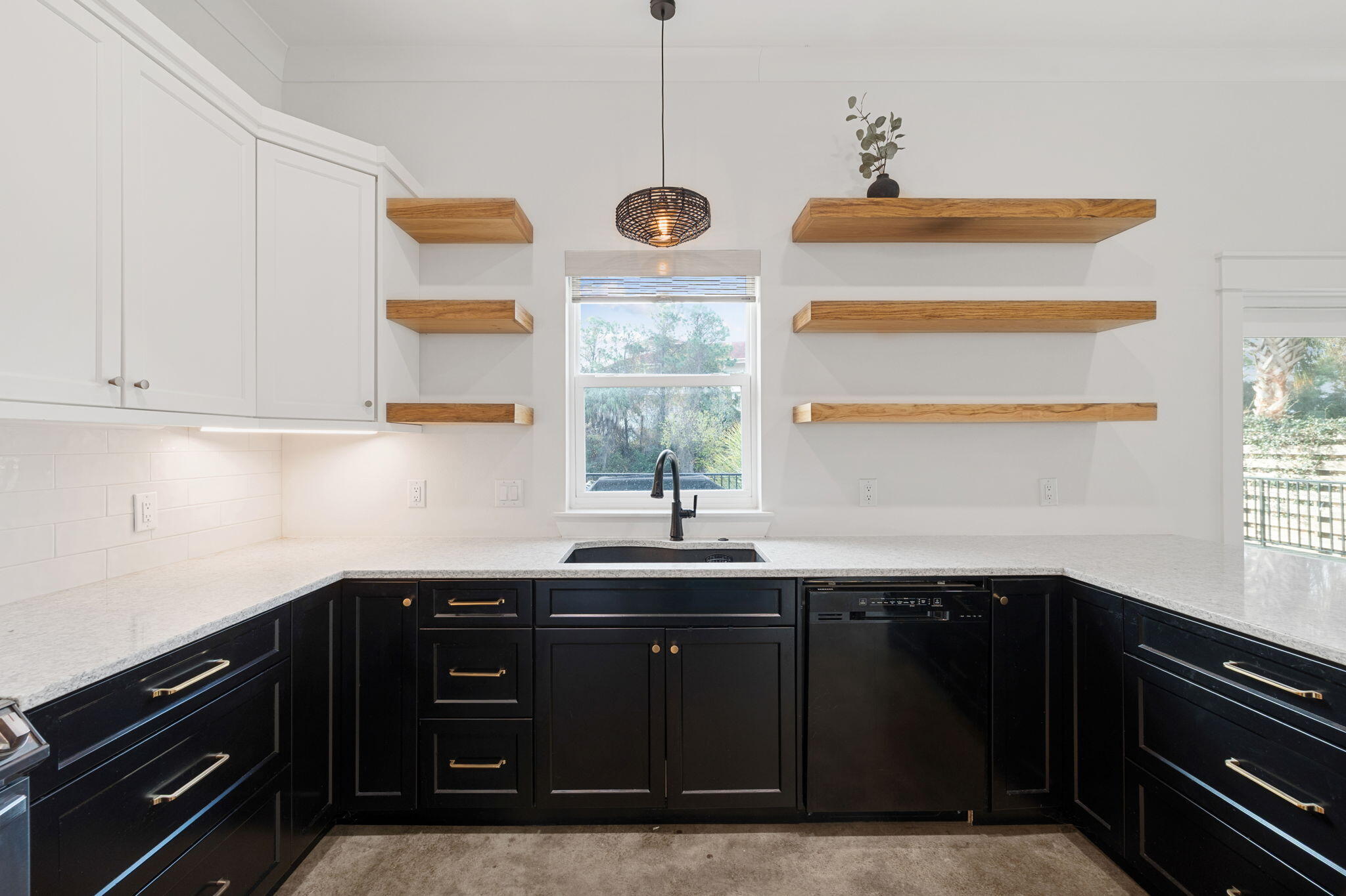 CALUSA BAY S/D - Residential