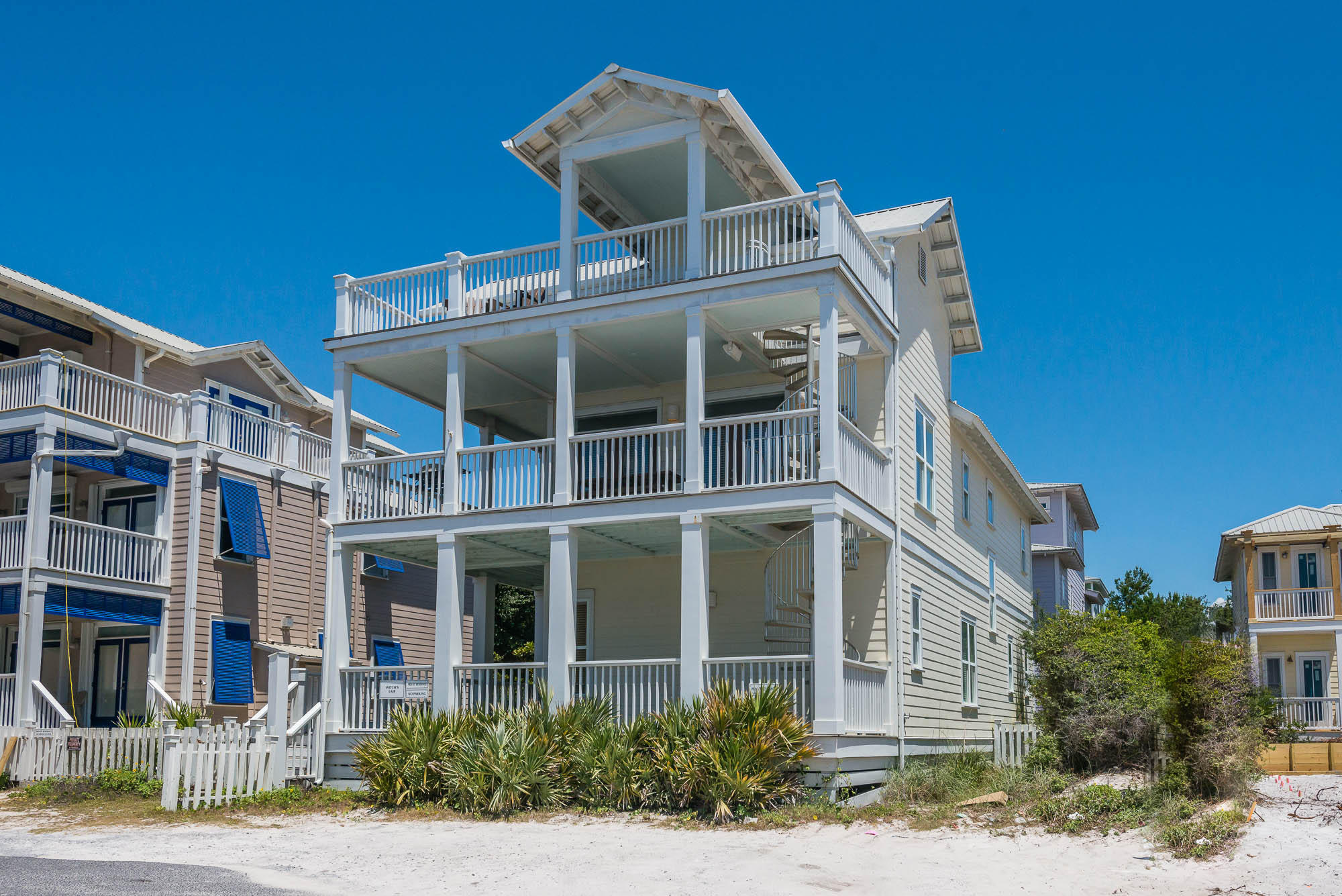 SUMMER'S EDGE - Residential