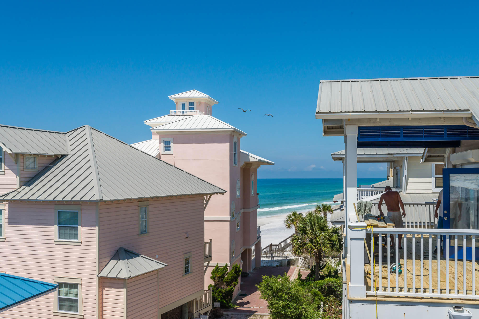 SUMMER'S EDGE - Residential