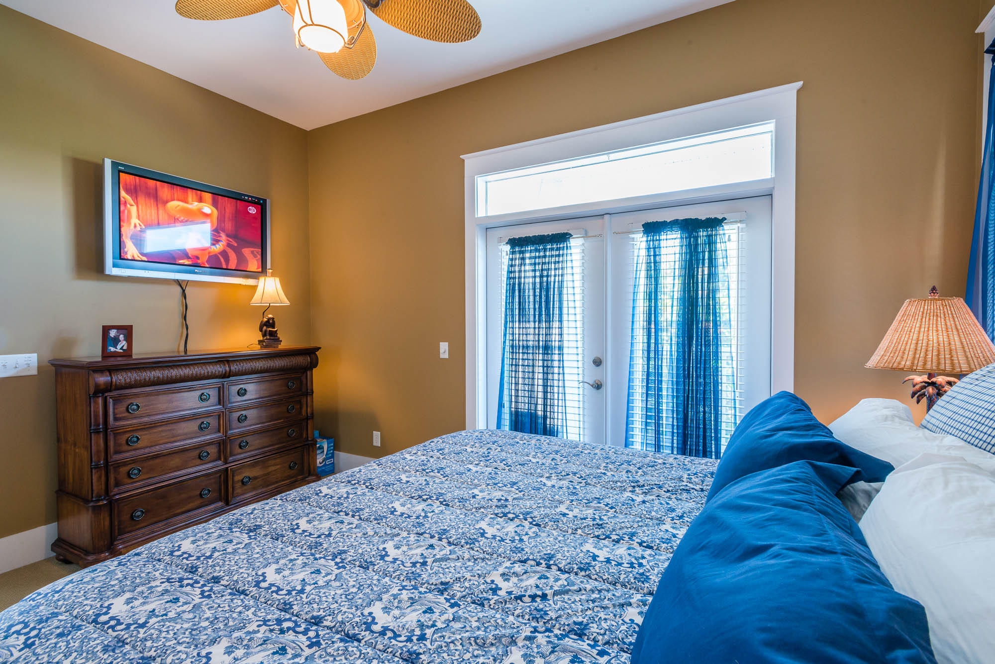 SUMMER'S EDGE - Residential