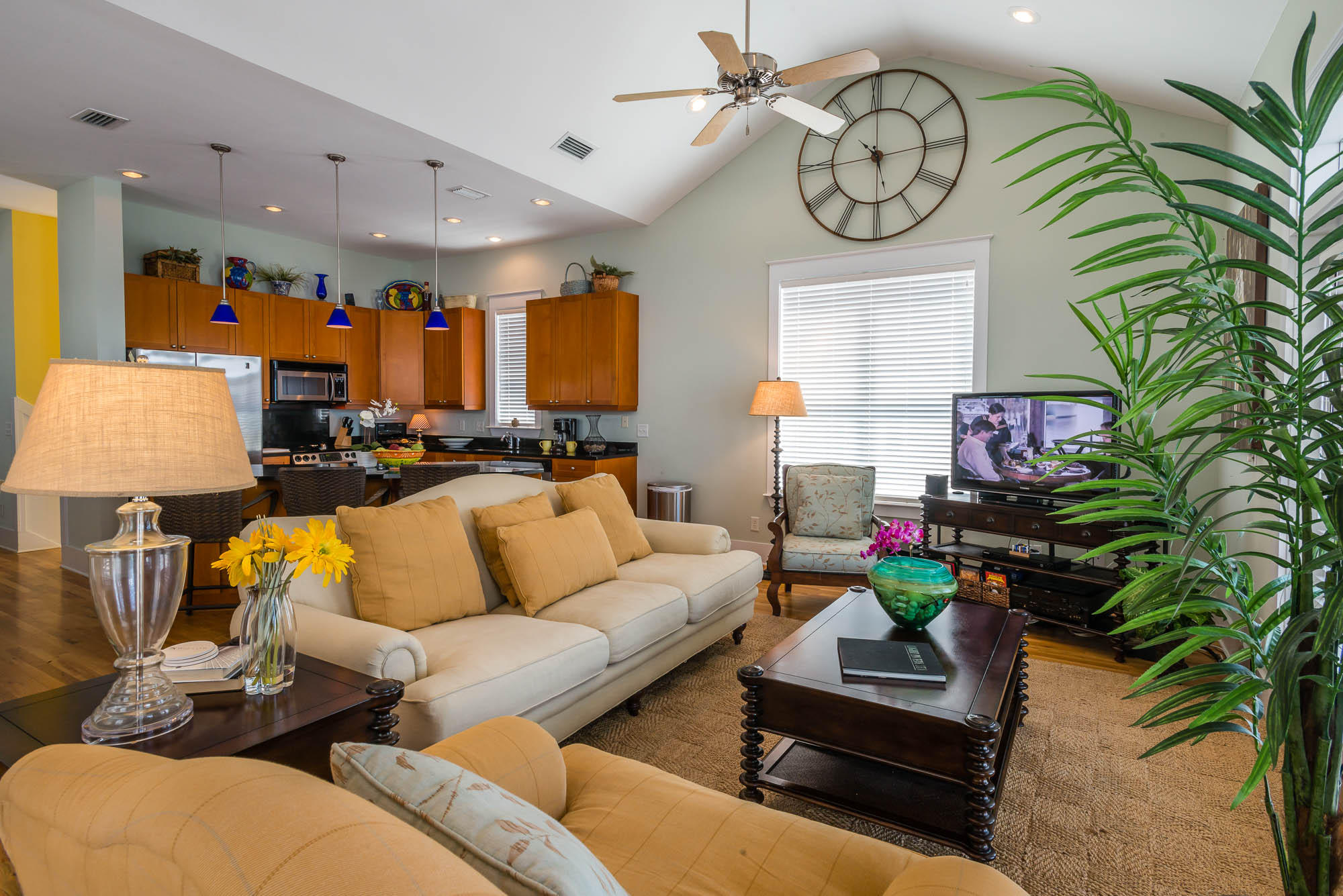 SUMMER'S EDGE - Residential