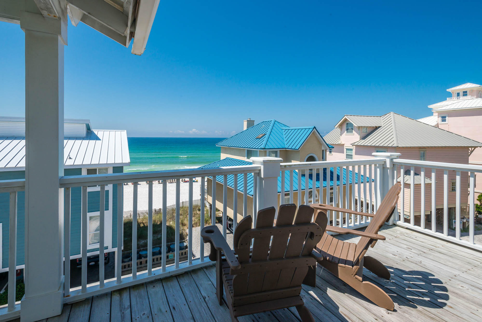 SUMMER'S EDGE - Residential