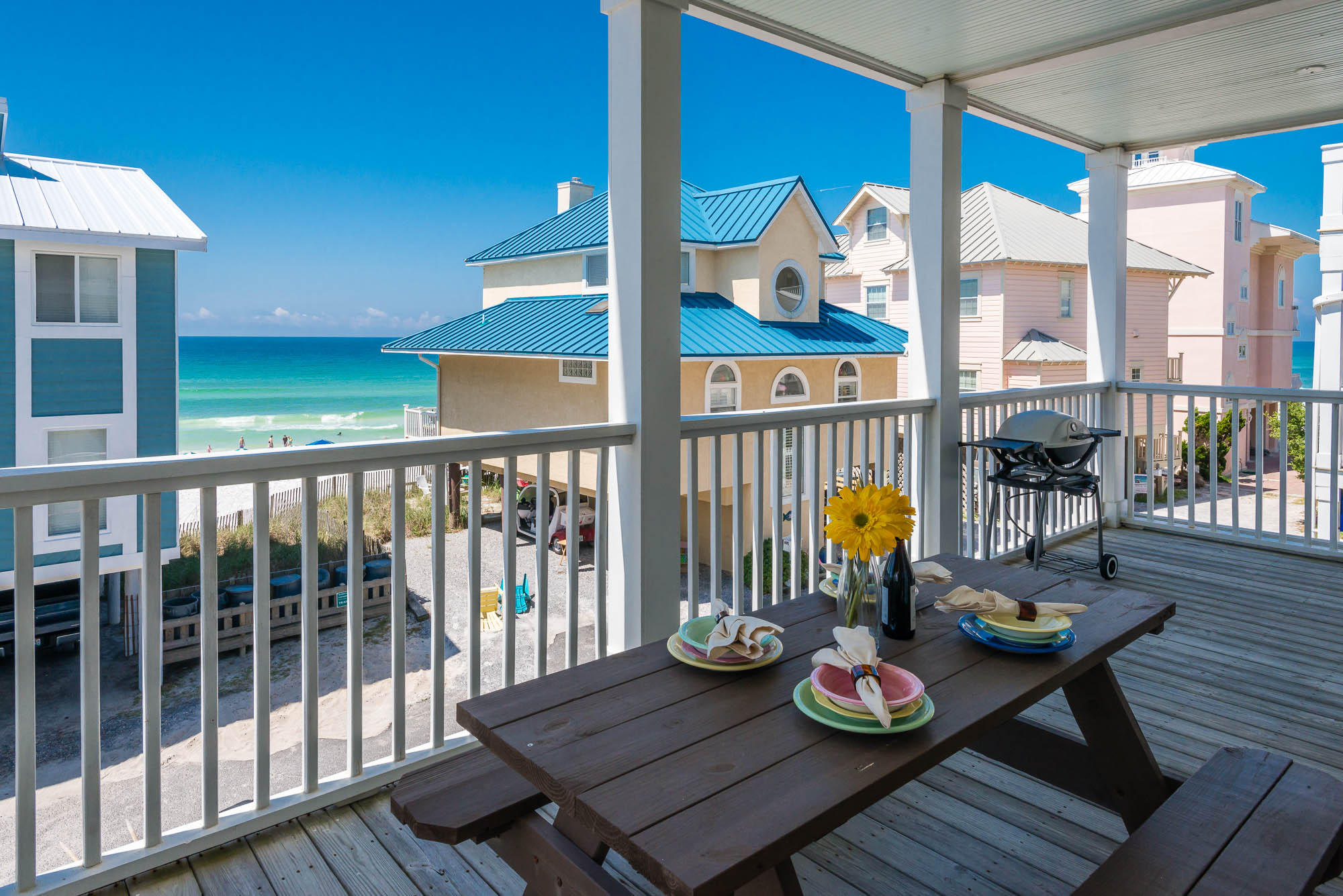 SUMMER'S EDGE - Residential