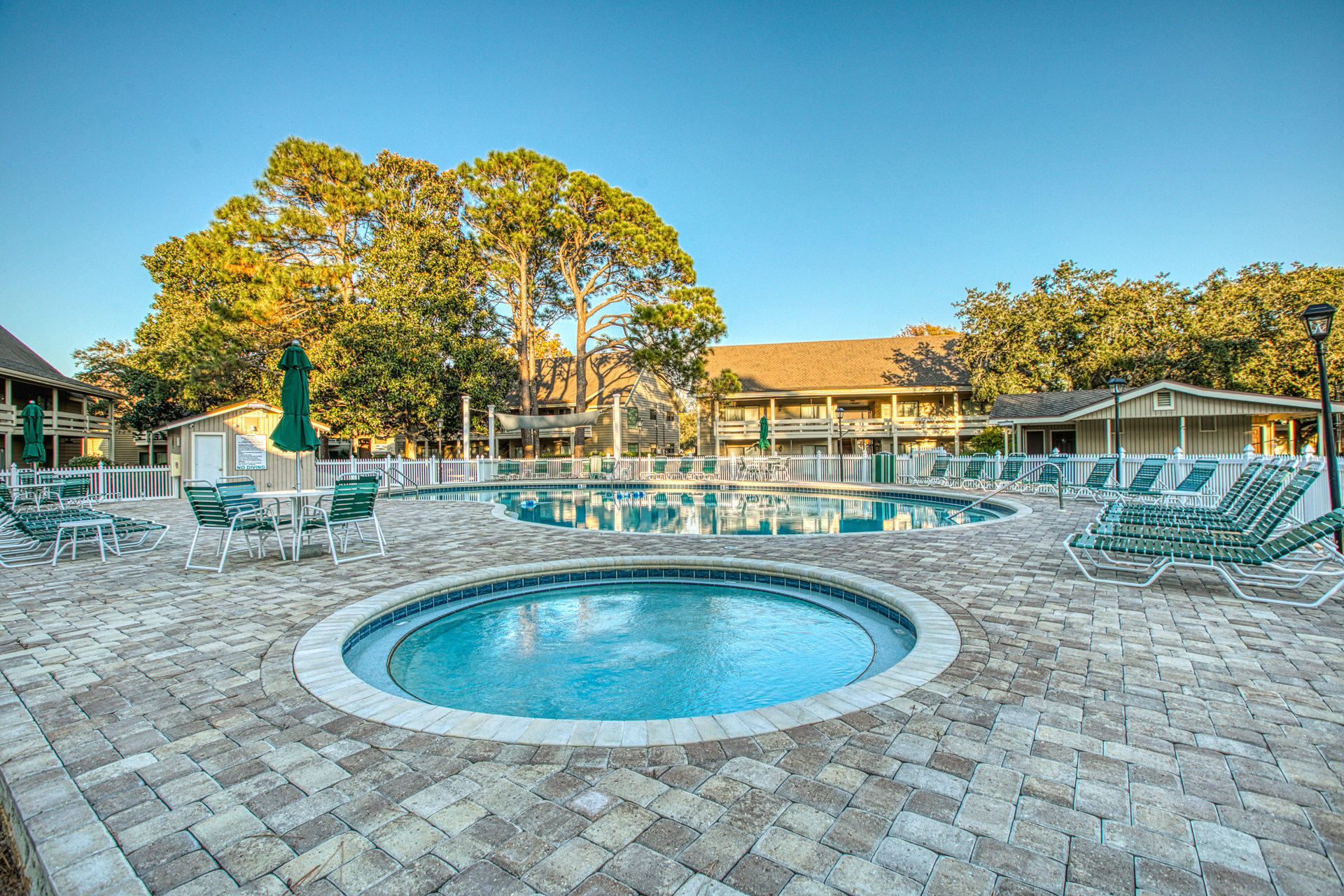 SEASCAPE CONDO GARDEN VILLA - Residential