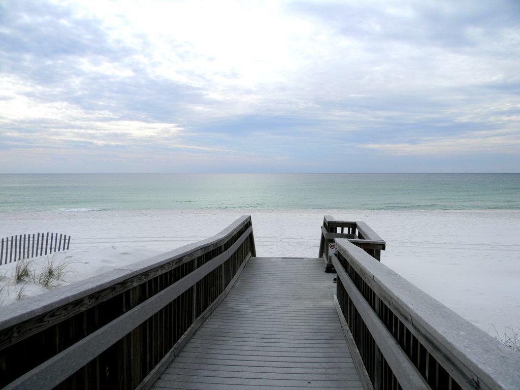 PELICAN ISLE - Residential