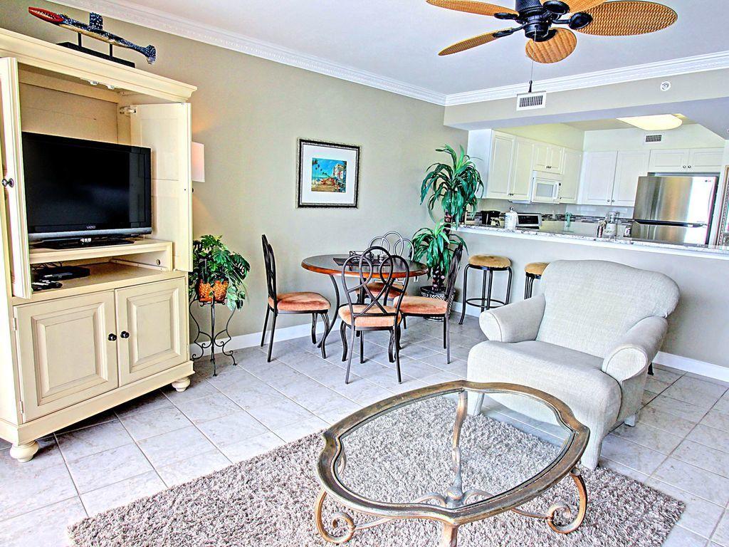 PELICAN ISLE - Residential