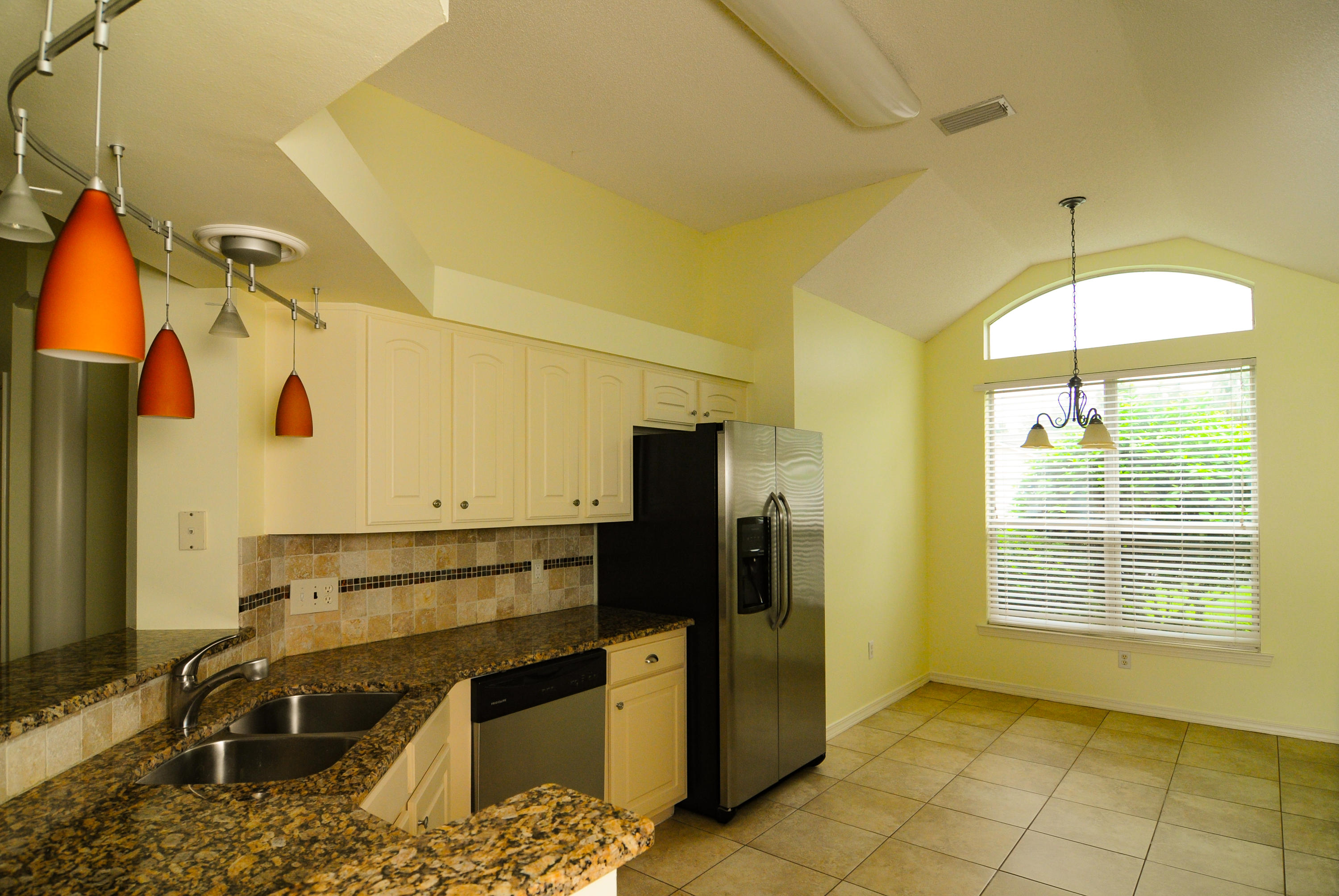 MAGNOLIA SHORES S/D - Residential