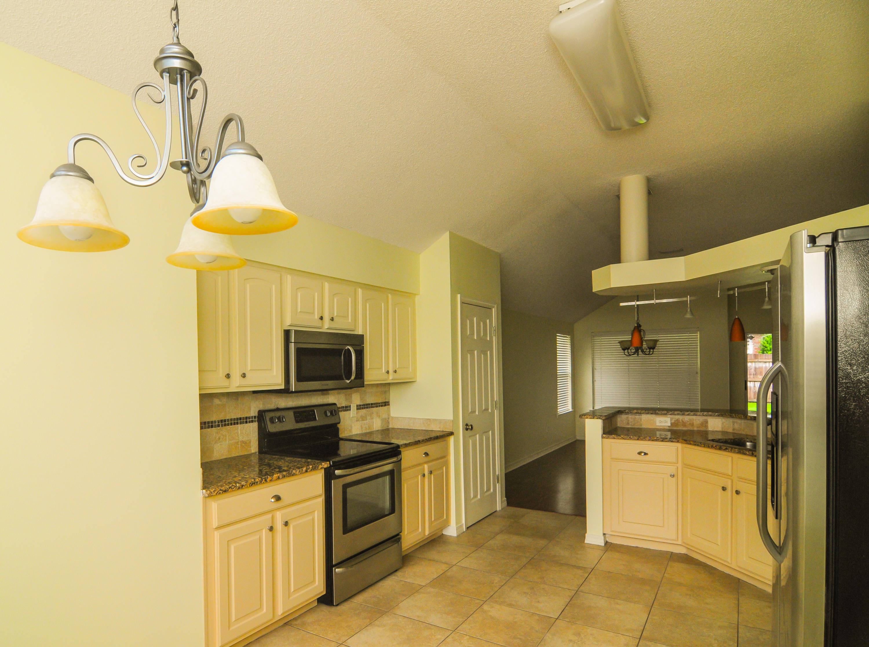 MAGNOLIA SHORES S/D - Residential