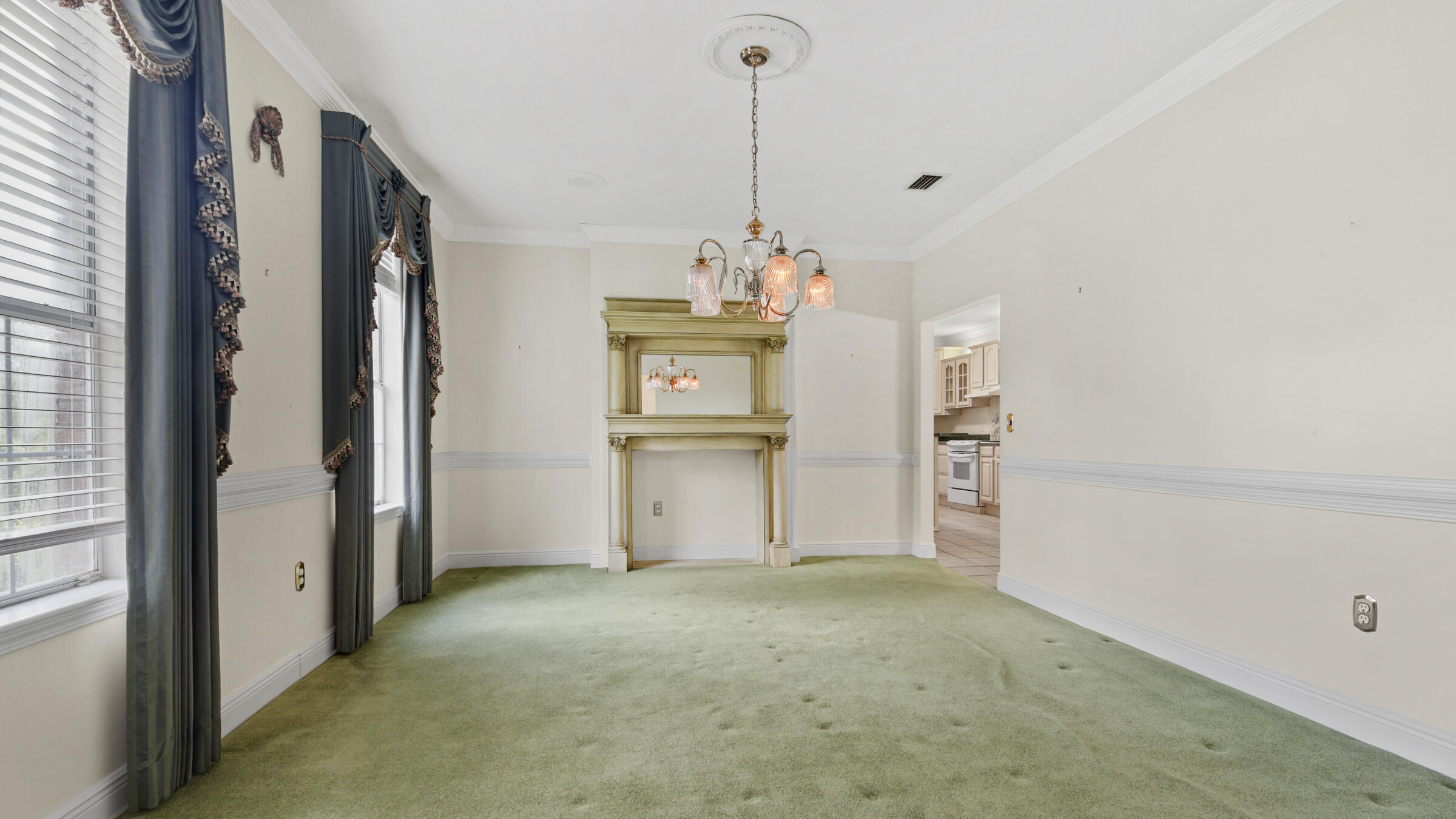 PINE SHORES - Residential