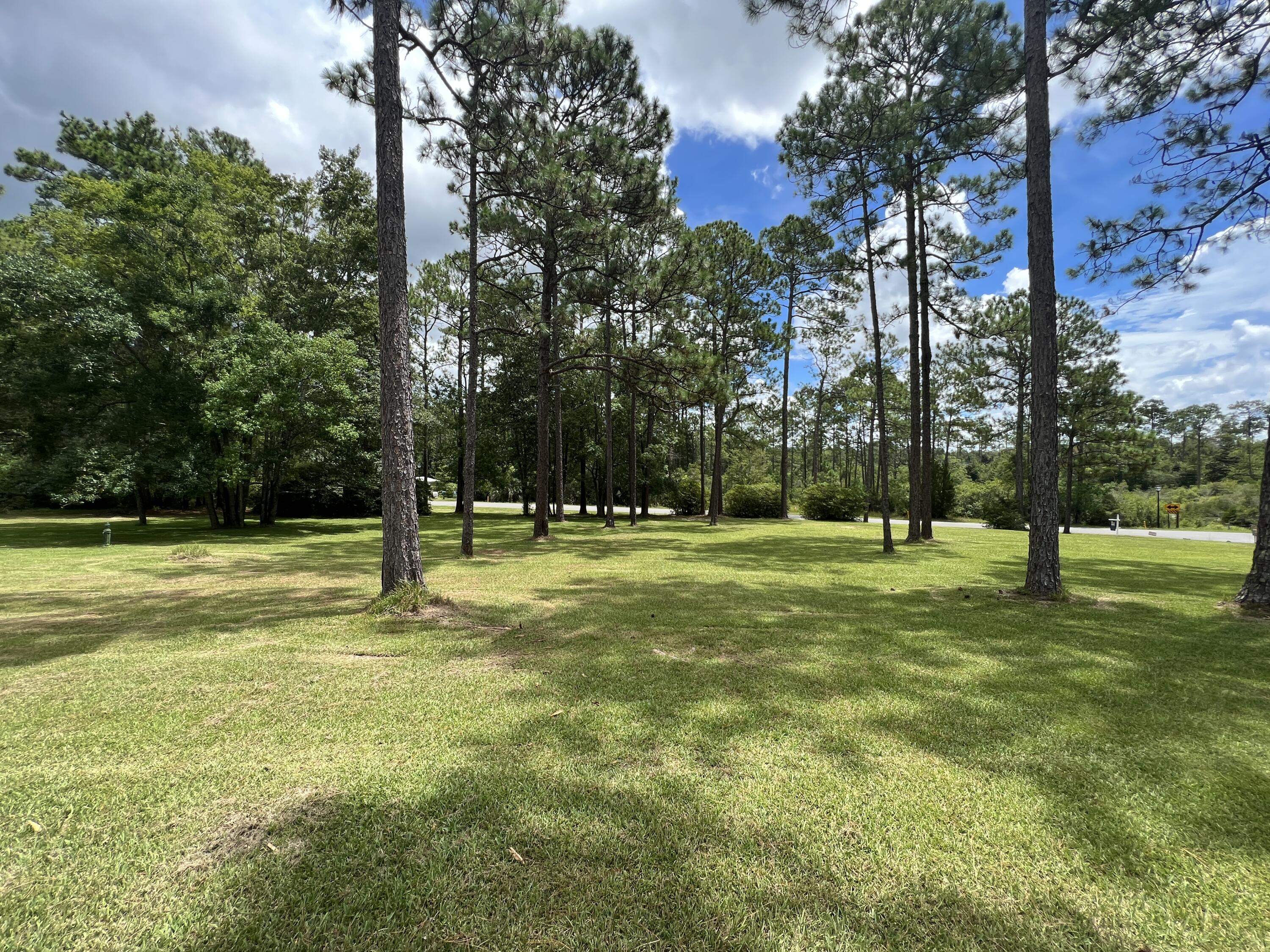 PINE SHORES - Residential